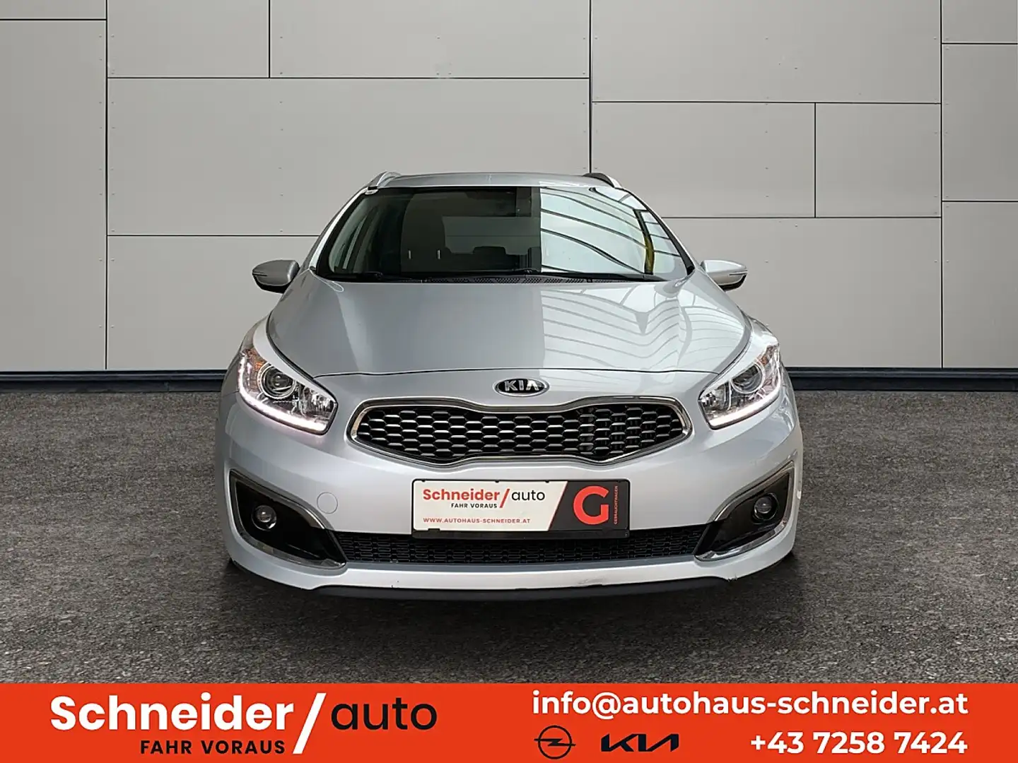 Kia Ceed SW / cee'd SW cee'd SW 1,6 CRDi ISG Gold DCT Silber - 2