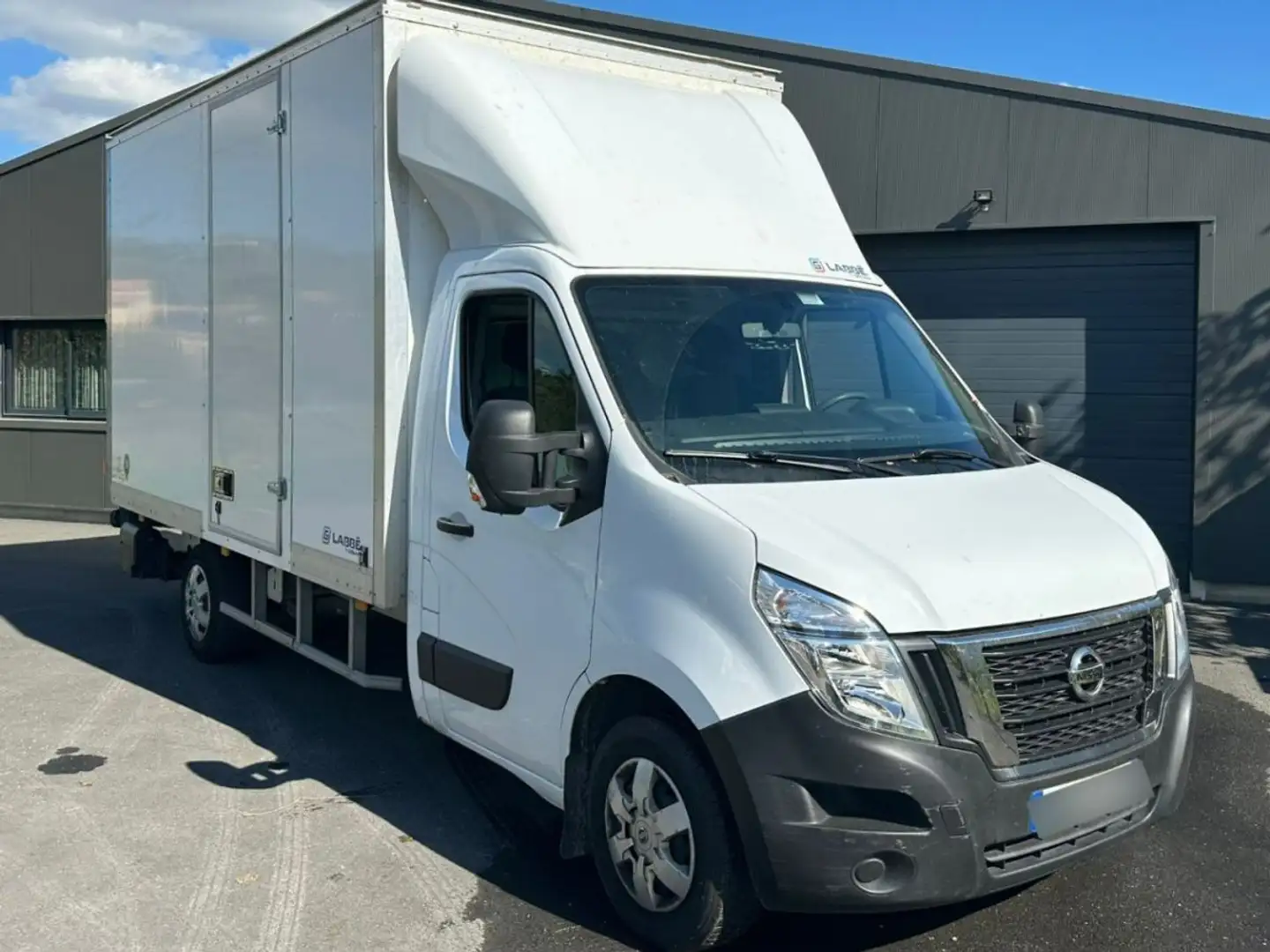 Nissan Interstar FOURGON 20M3 165 CV HAYON 3.5 T Blanc - 1