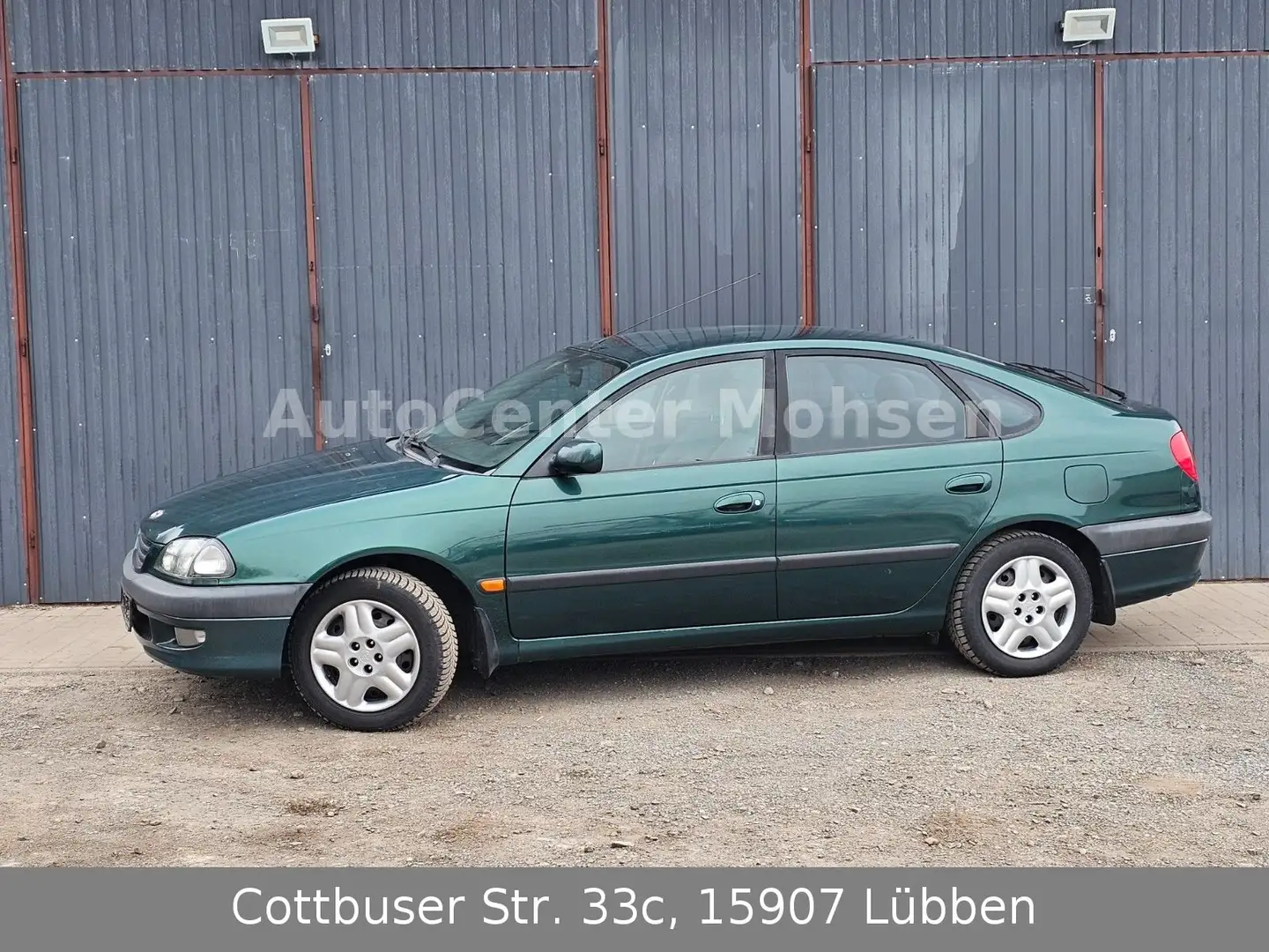 Toyota Avensis (Nr. 113) Grün - 1