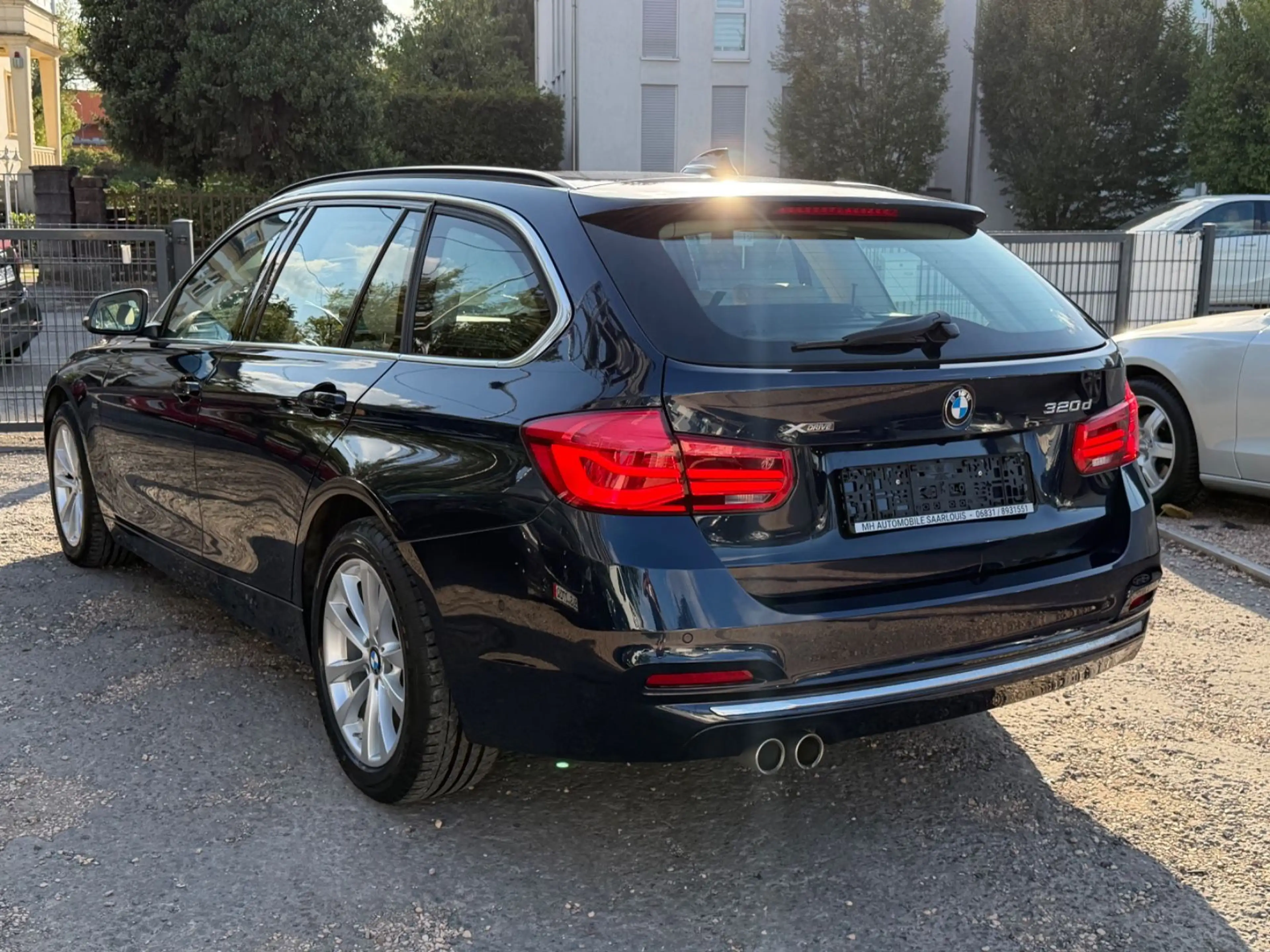 BMW 320 d Touring  xDrive Luxury Line|AHK/HEAD UP — photo 4