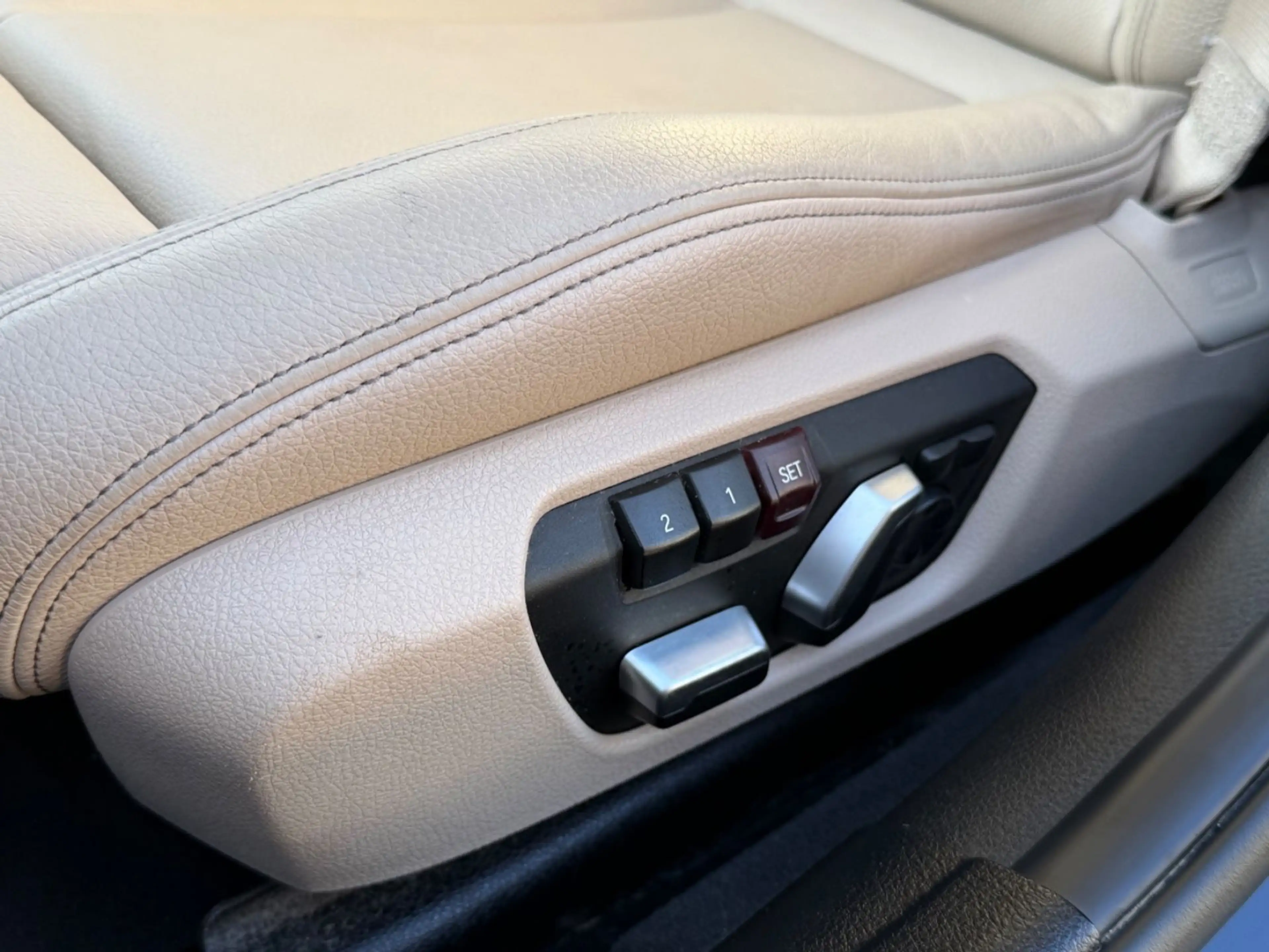 BMW 320 d Touring  xDrive Luxury Line|AHK/HEAD UP — photo 11