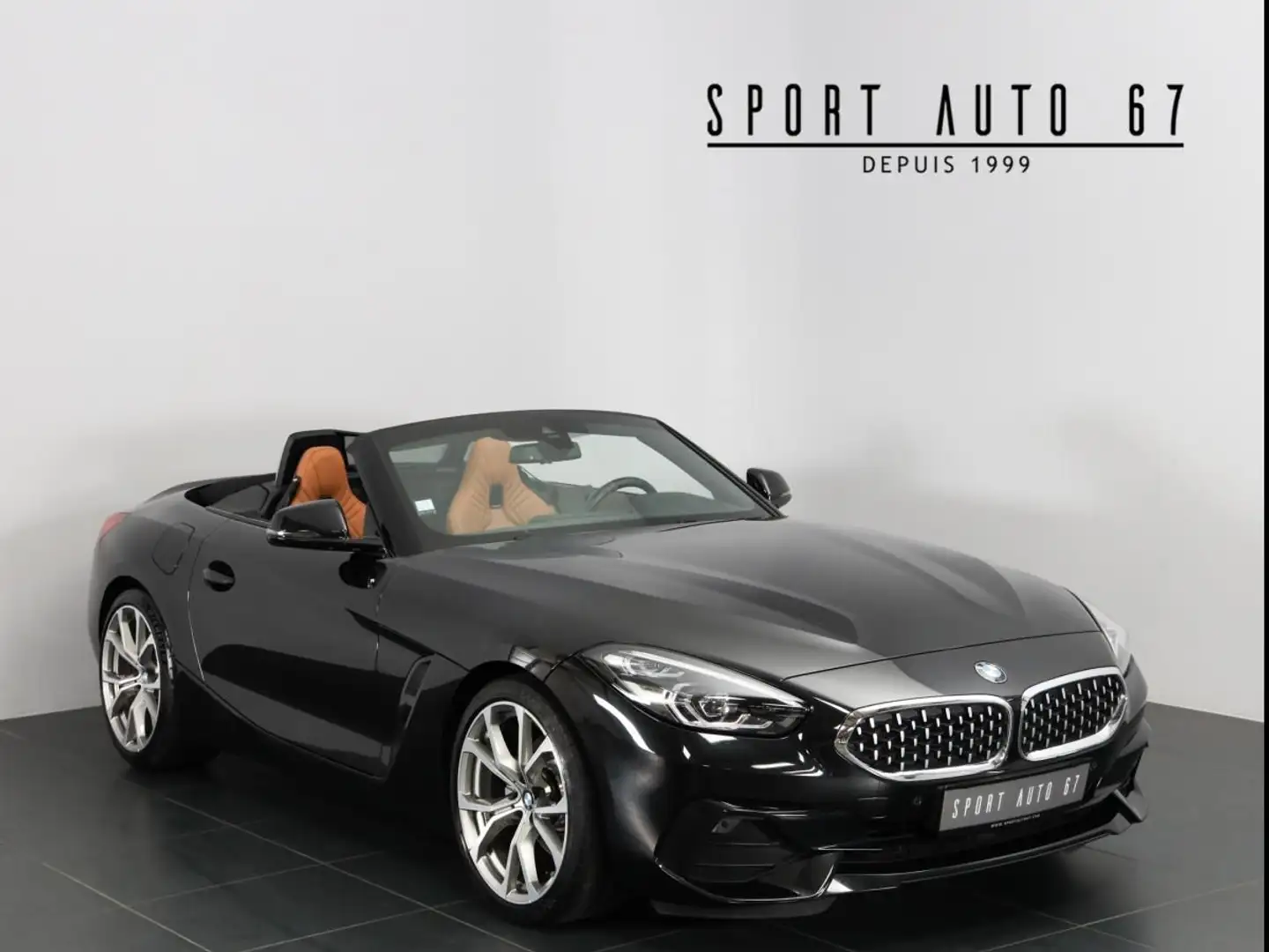BMW Z4 20 I 197 CH 4 cylindres 2.0 L 16S Turbo Noir - 1