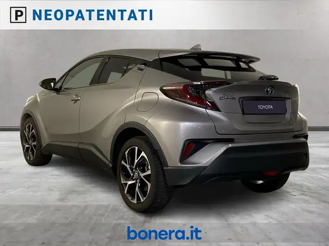 Toyota C-HR view 5