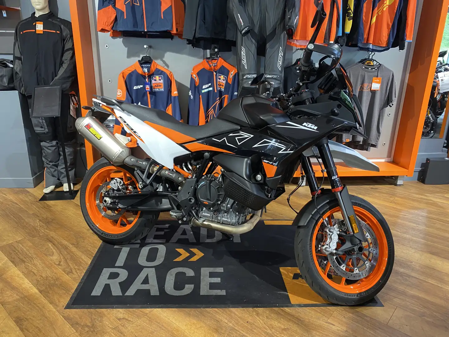 KTM 890 SMT Negro - 1