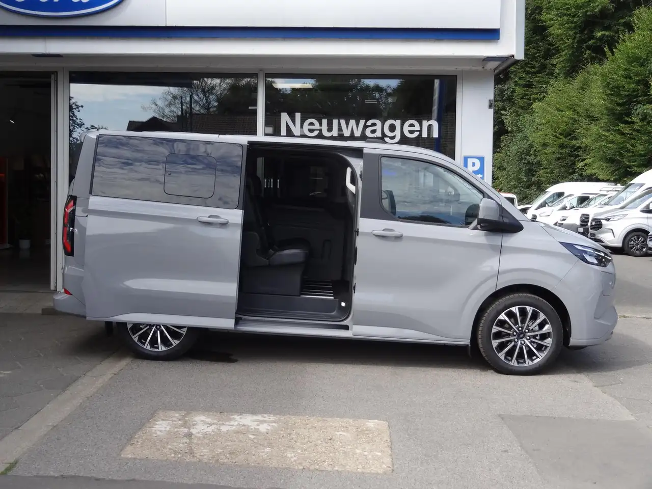 Ford Tourneo Custom 2026