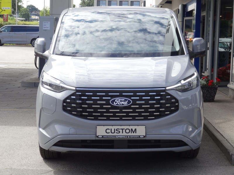 Ford Tourneo Custom PHEV L1 Titanium-X AUT AHK 360Cam — photo 3