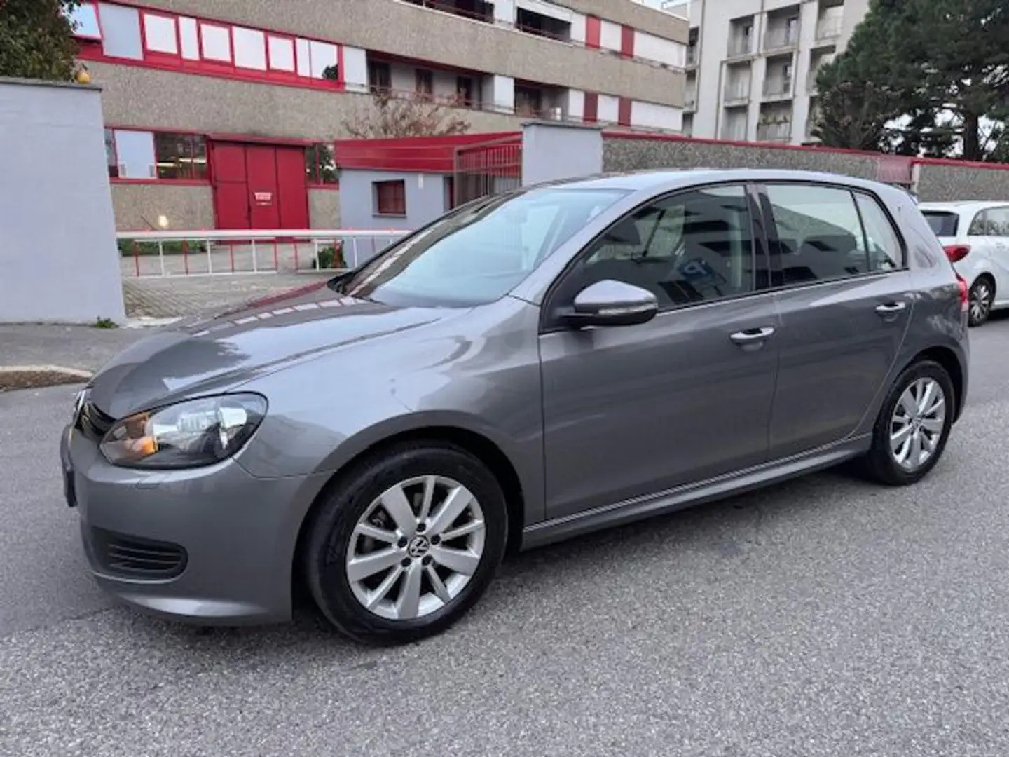 Volkswagen Golf 1.4 BENZINA PERFETTA !!!!! Grau - 1