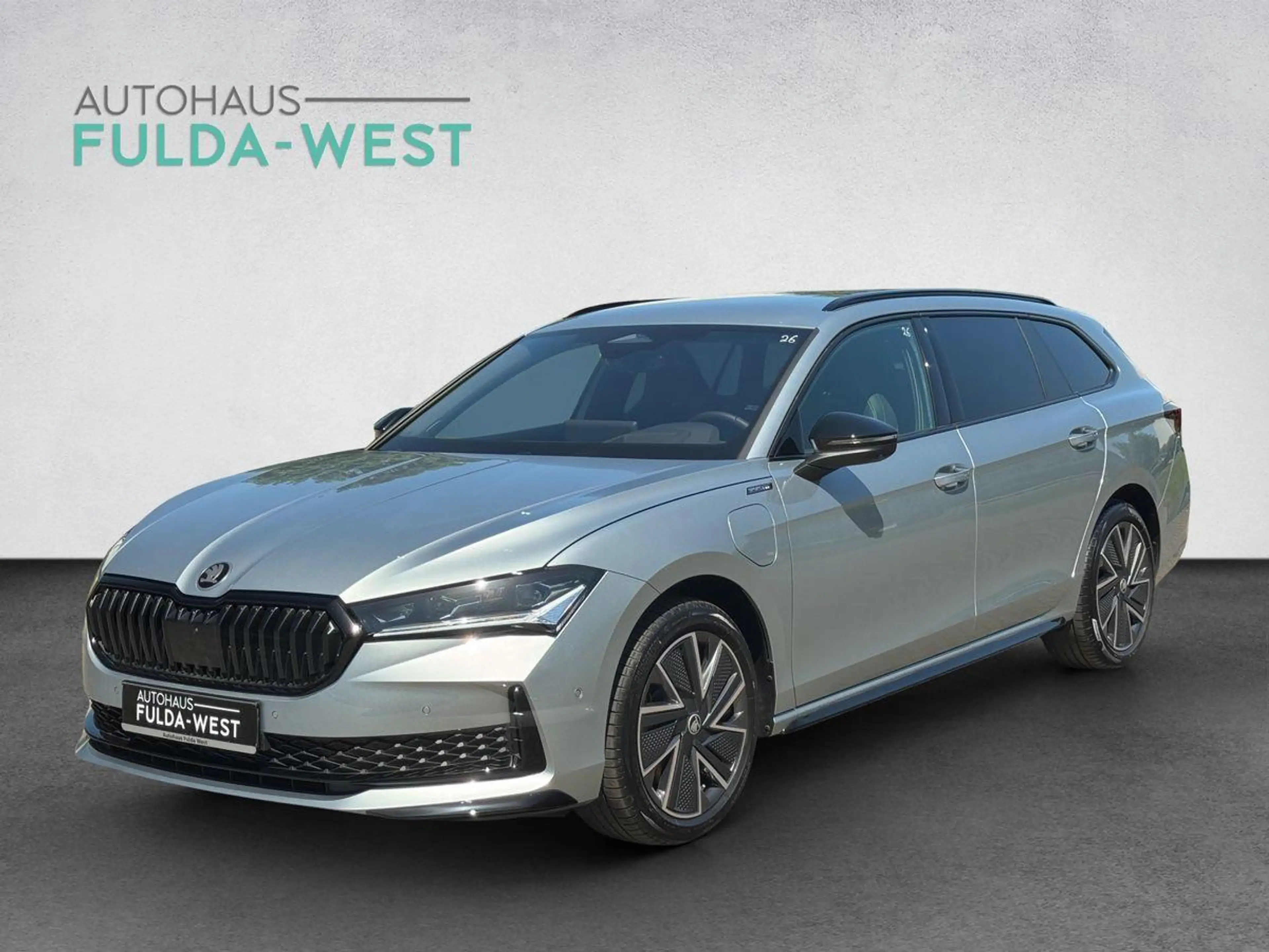 Skoda Superb Combi IV Hybrid Sportline AHK 5J.Garantie