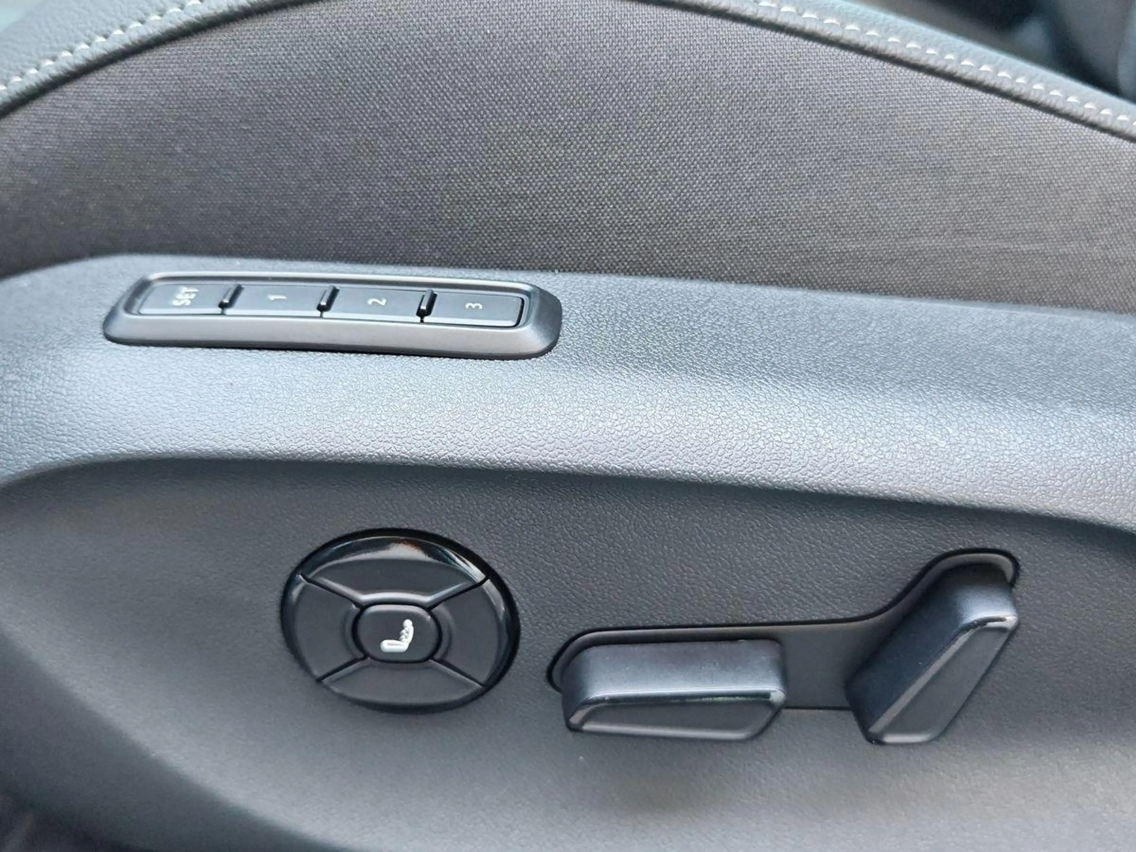 Skoda Superb Combi IV Hybrid Sportline AHK 5J.Garantie — photo 13