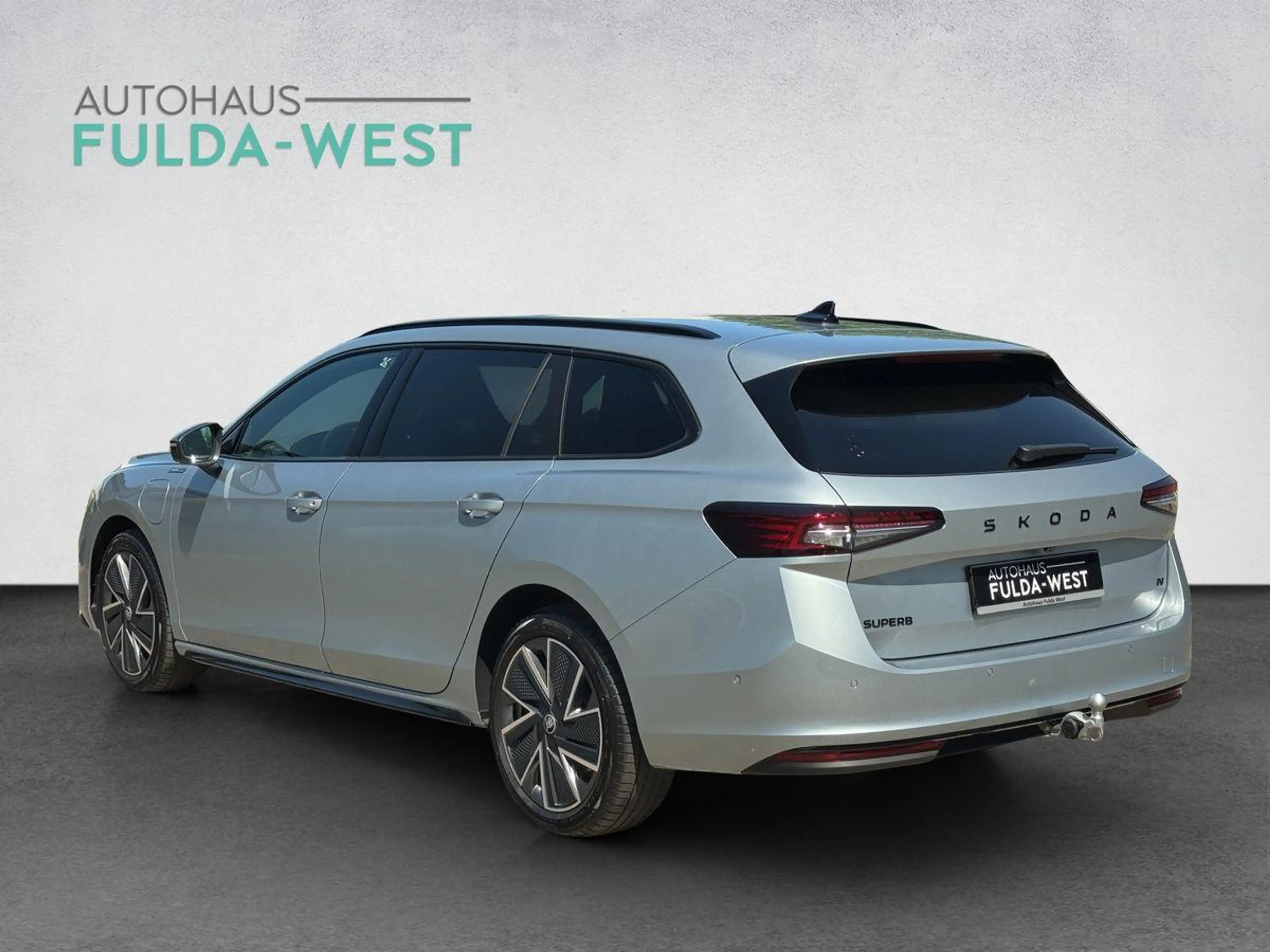 Skoda Superb Combi IV Hybrid Sportline AHK 5J.Garantie — photo 4
