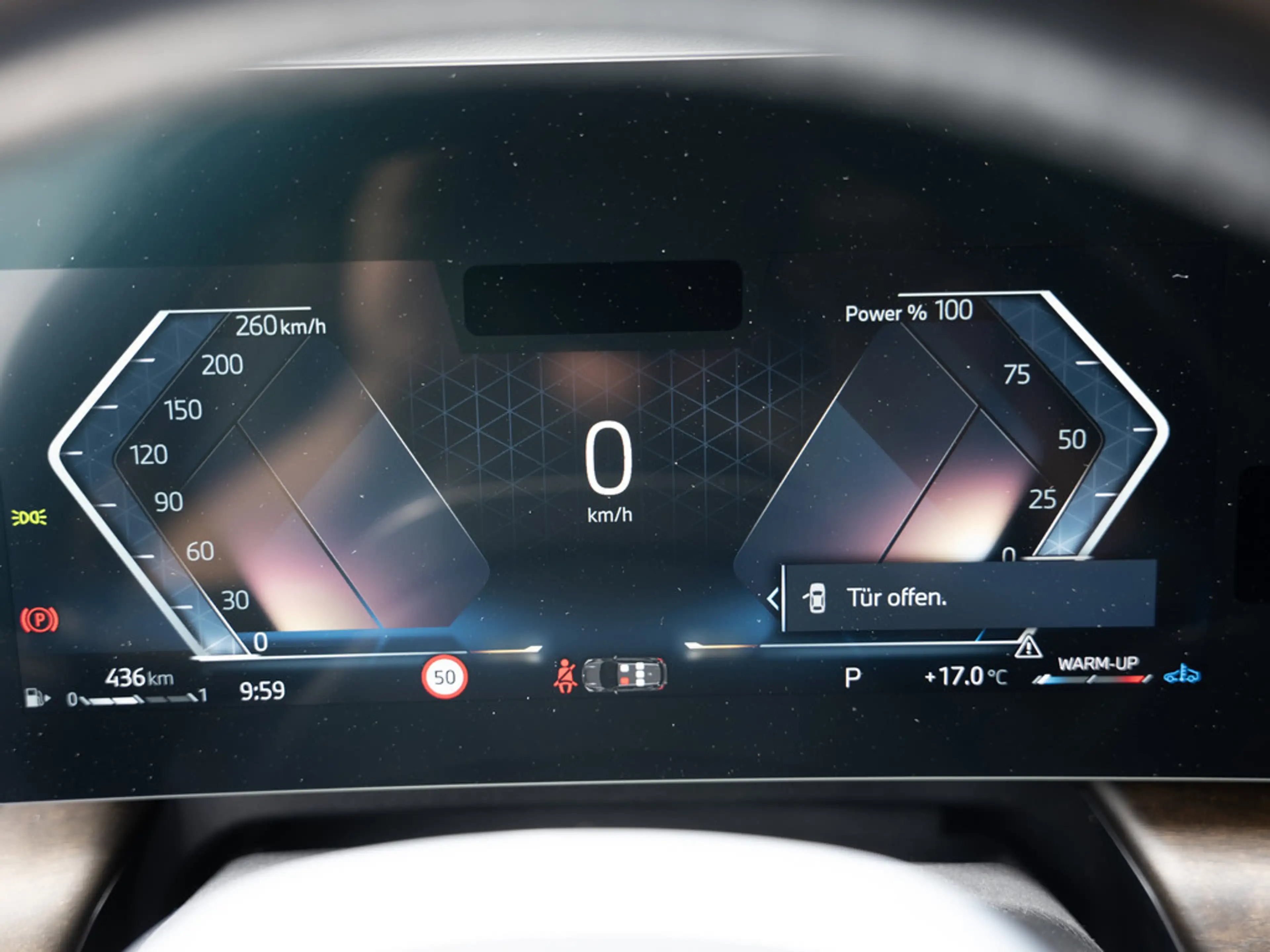BMW 223 Active Tourer xDrive Luxury Line PANO HUD — photo 15