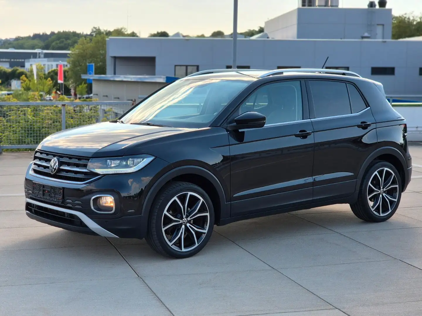 Volkswagen T-Cross Style Navi ACC KAMERA SHZ PDC EU6 Negro - 1