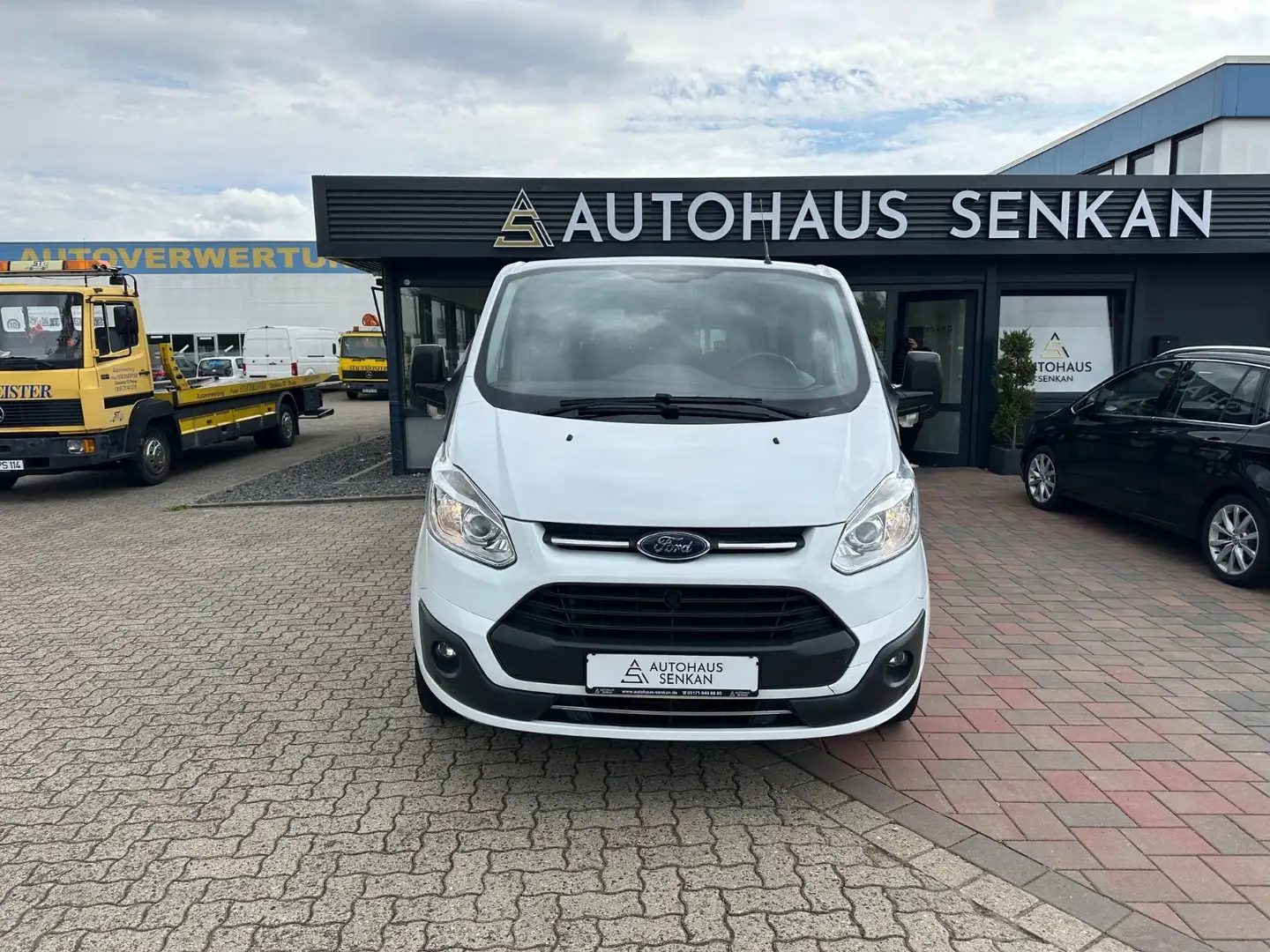 Ford Transit Tourneo Custom Trend 310 L2*9-SITZER* Weiß - 2
