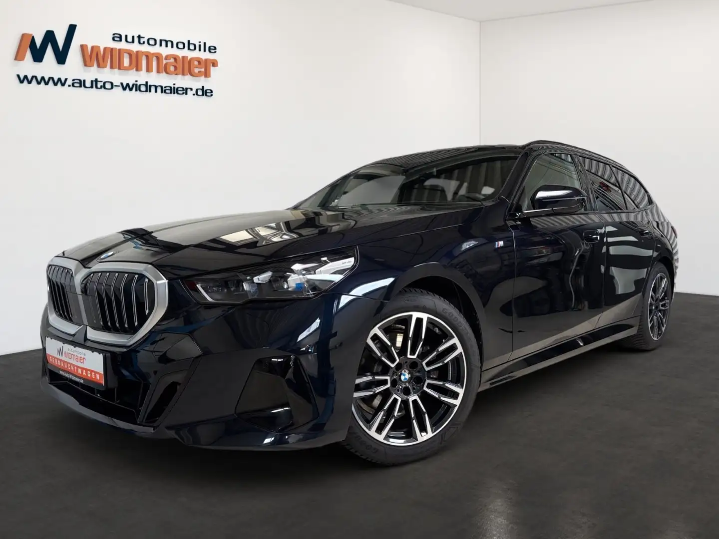 BMW 520 d Touring M Sport--DrivingProf/Pano/STHZG/AHK Schwarz - 1