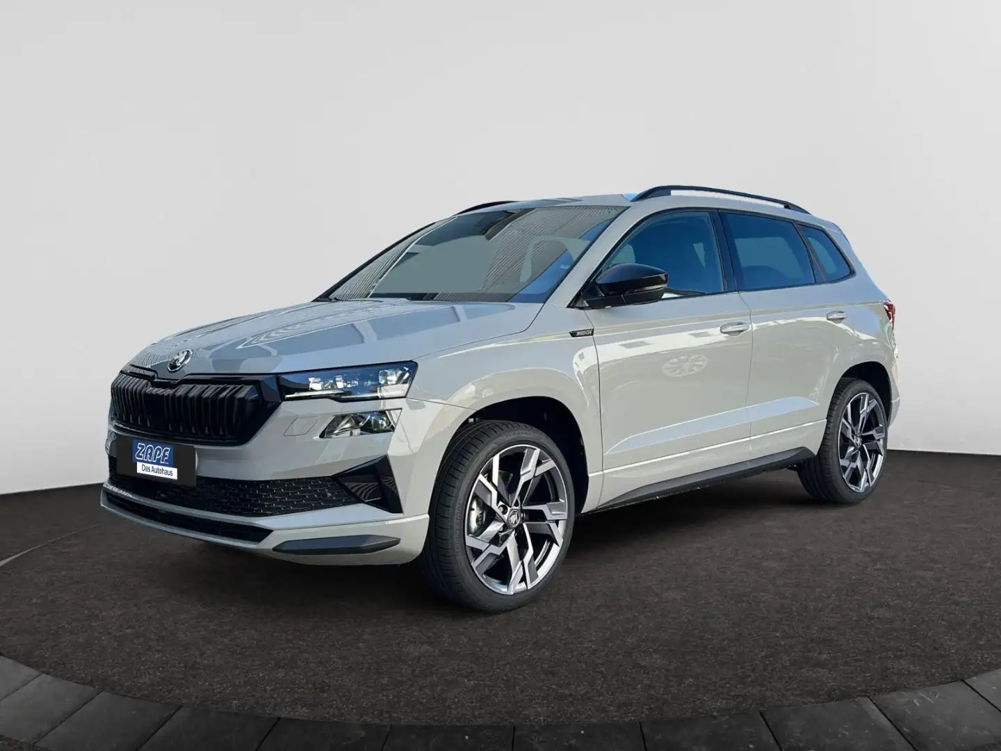 Skoda Karoq Sportline 1.5 TSI DSG 37.540.- bei Inz. Sk Grau - 1