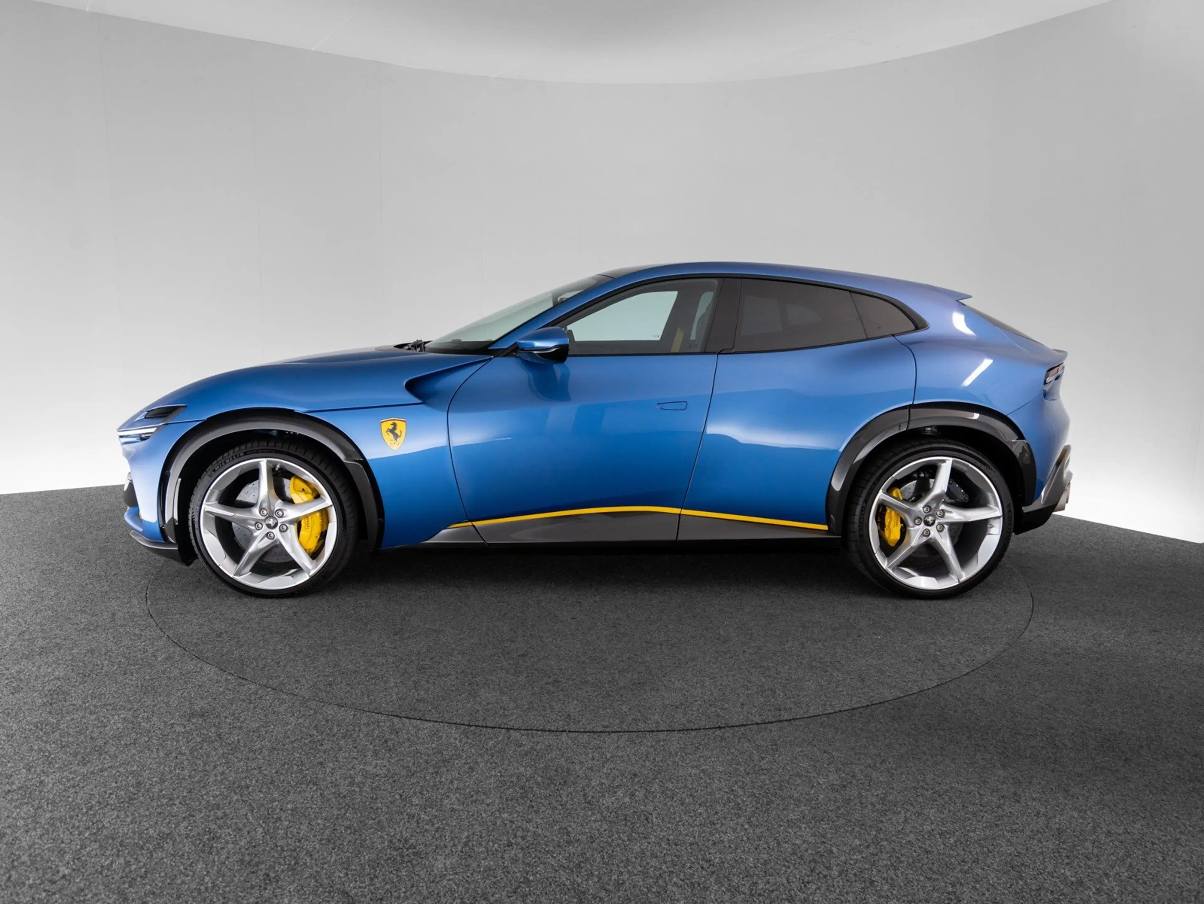 Ferrari Purosangue — photo 8