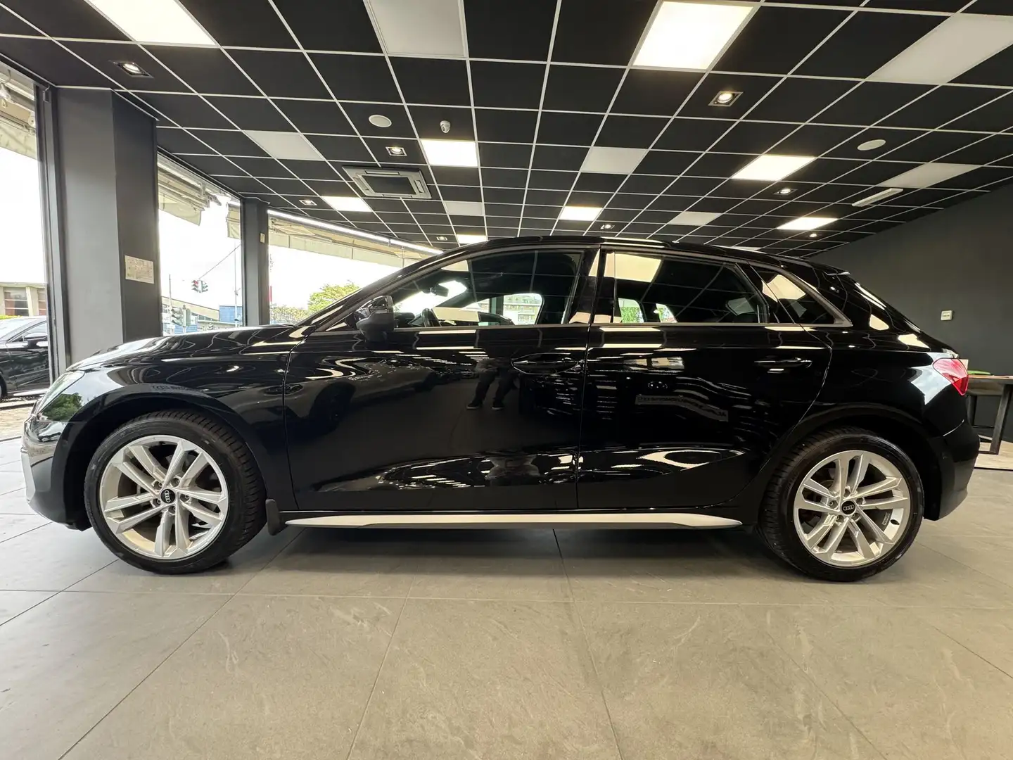 Audi A3 SPB 35 TFSI Business Advanced *PREZZO REALE* Nero - 2