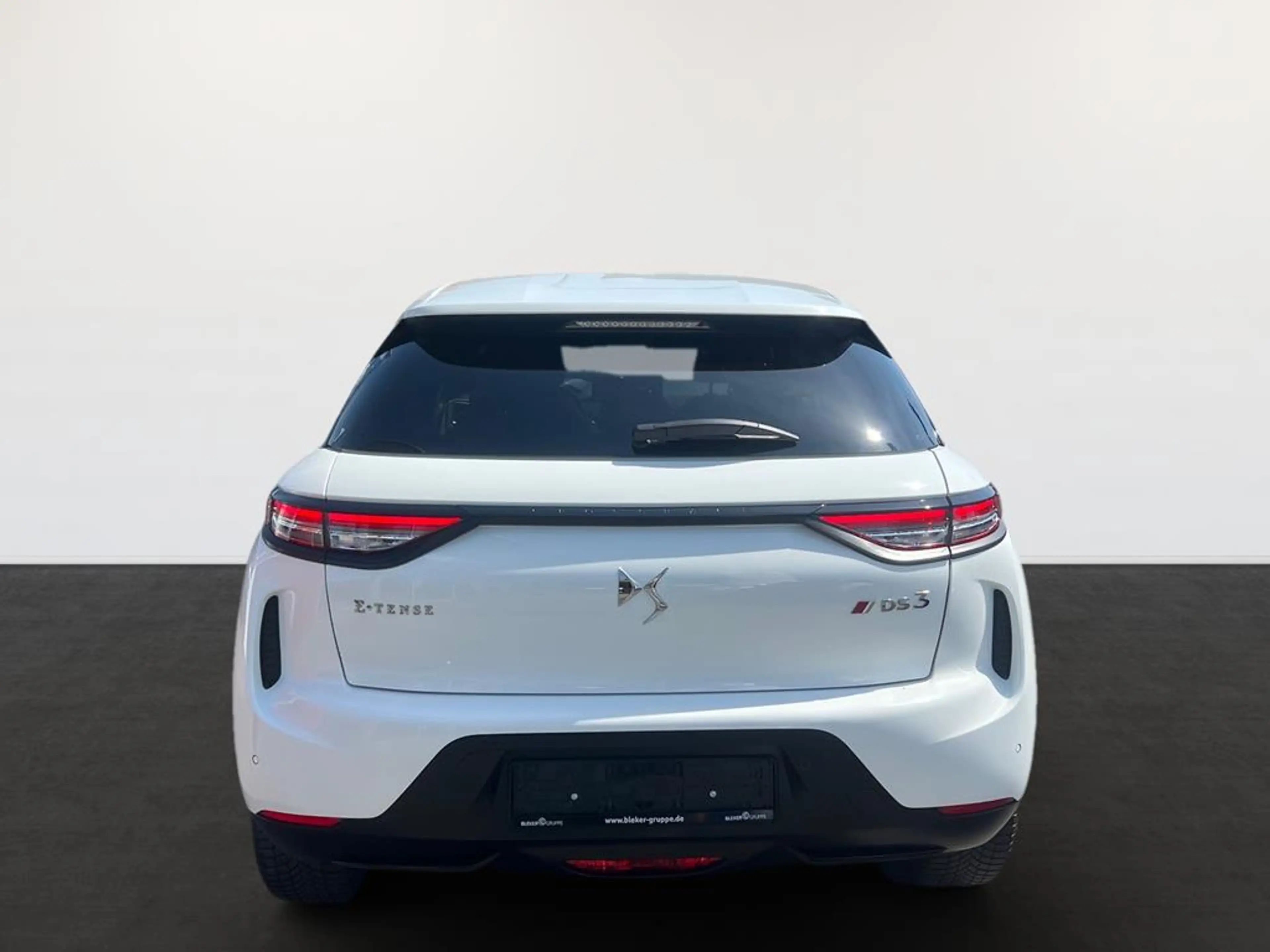 DS Automobiles DS 3 Crossback E-Tense Performance Line + — photo 4