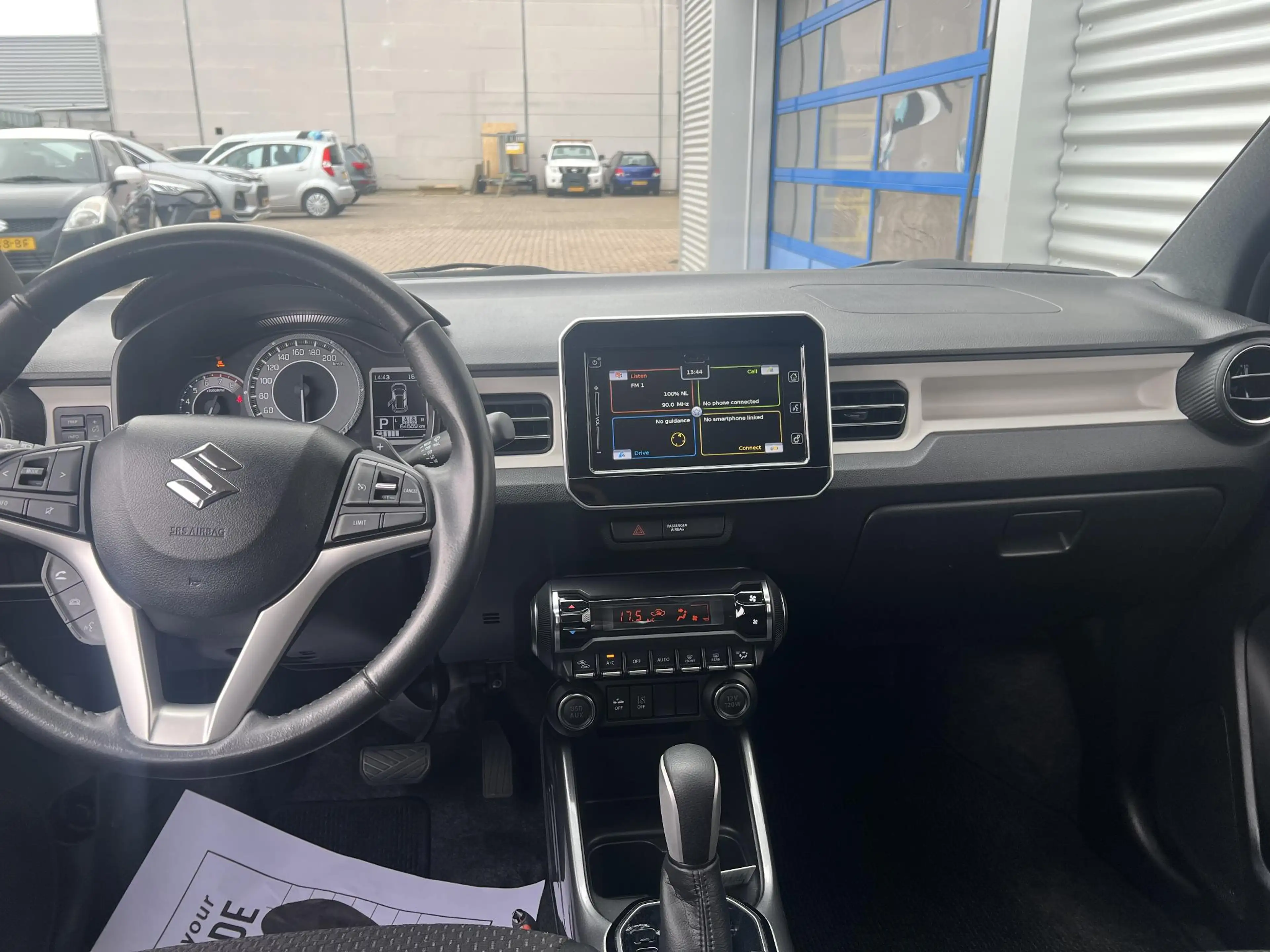Suzuki Ignis 1.2 Smart Hybrid Style — photo 6