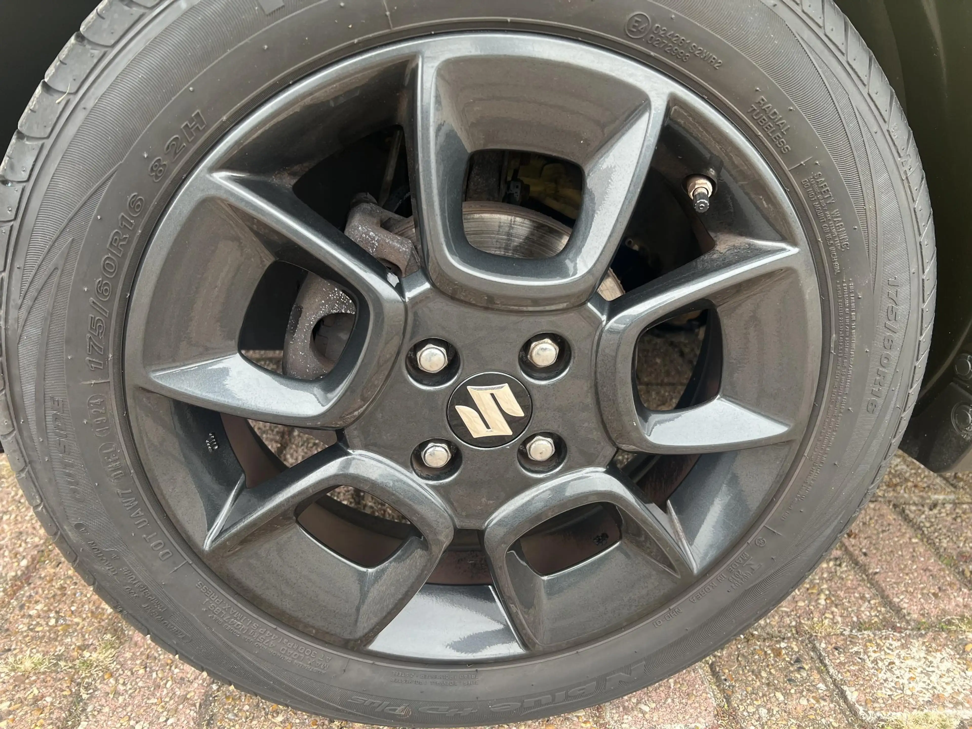 Suzuki Ignis 1.2 Smart Hybrid Style — photo 14