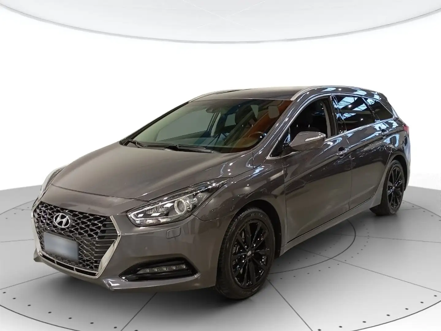 Hyundai i40 Wagon 1.6 crdi Business 136cv dct Grau - 1