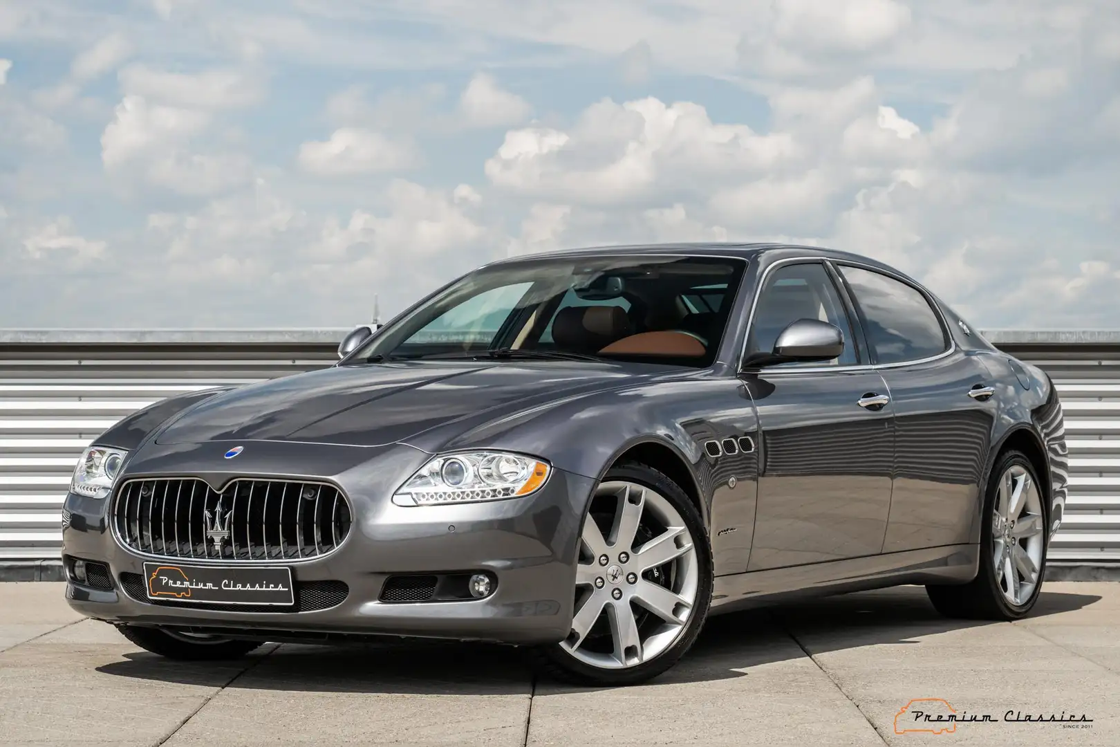 Maserati Quattroporte 4.7 S | 91.000KM | Swiss Delivered | Sunroof | BOS Grijs - 1