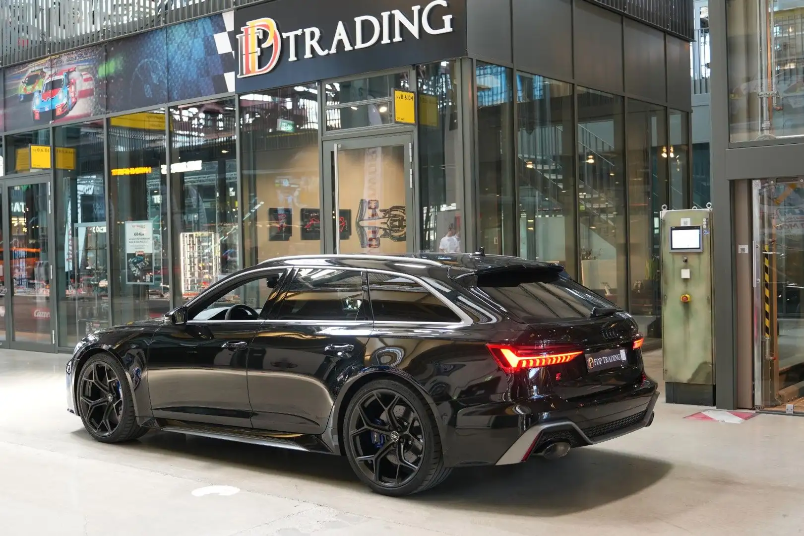 Audi RS6 performance - Ceramic-Sportaga-Pano-Schalen Noir - 2