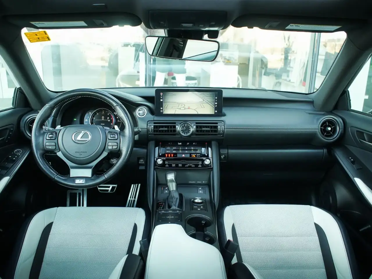 Lexus IS снимка Lexus IS