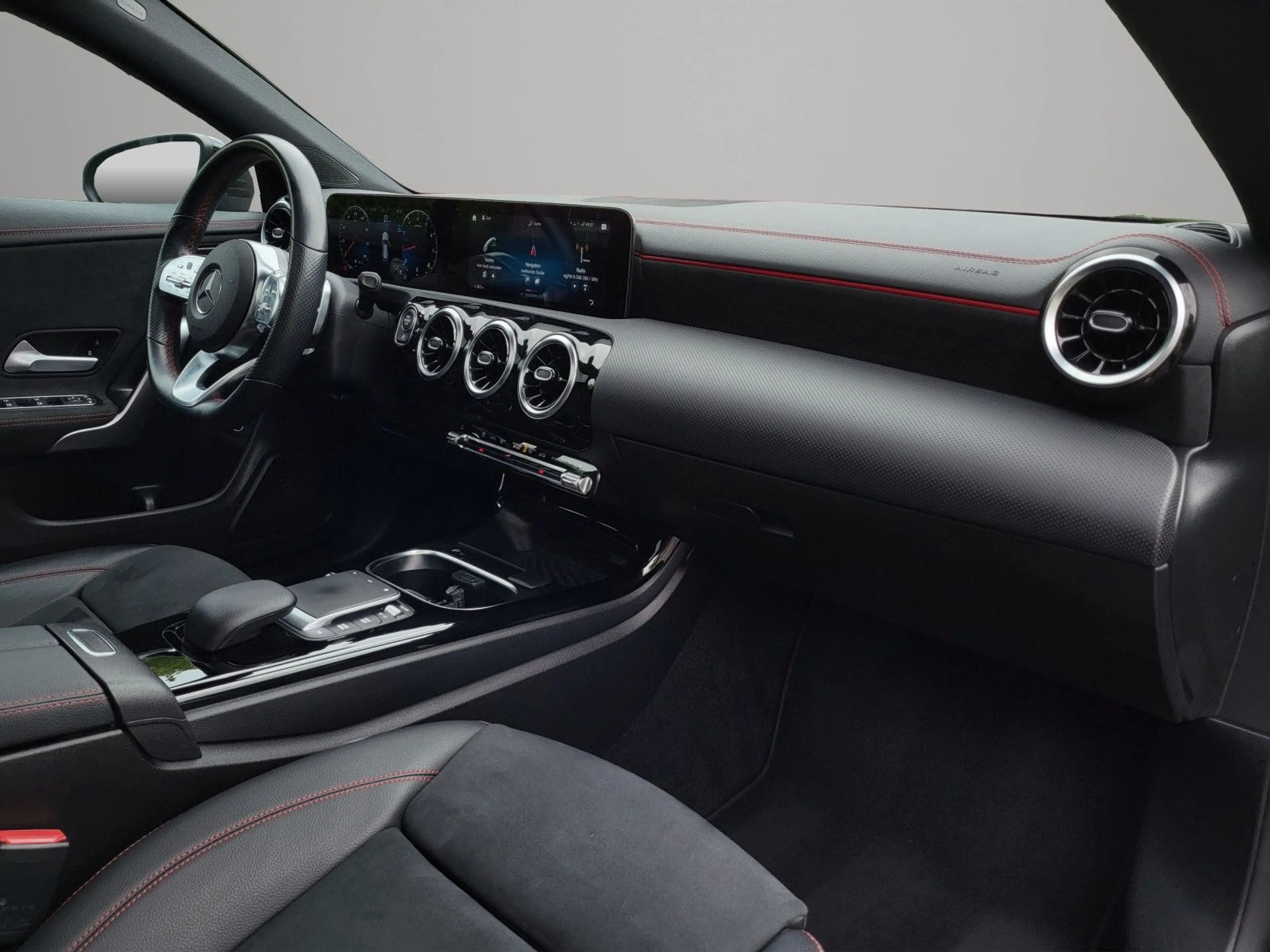 Mercedes-Benz CLA 200 AMG Line PANO|R-KAM|NIGHT — photo 10