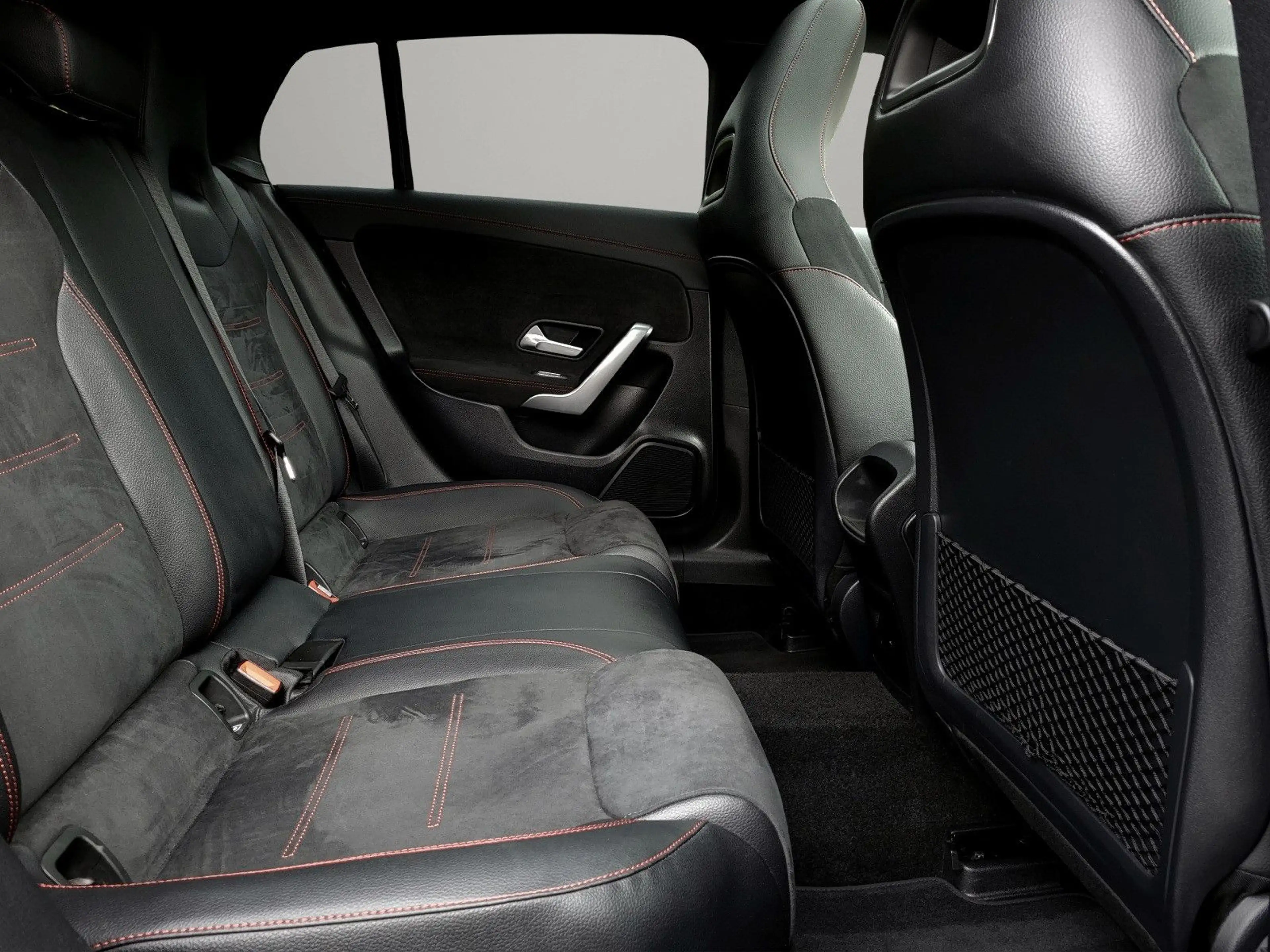 Mercedes-Benz CLA 200 AMG Line PANO|R-KAM|NIGHT — photo 12