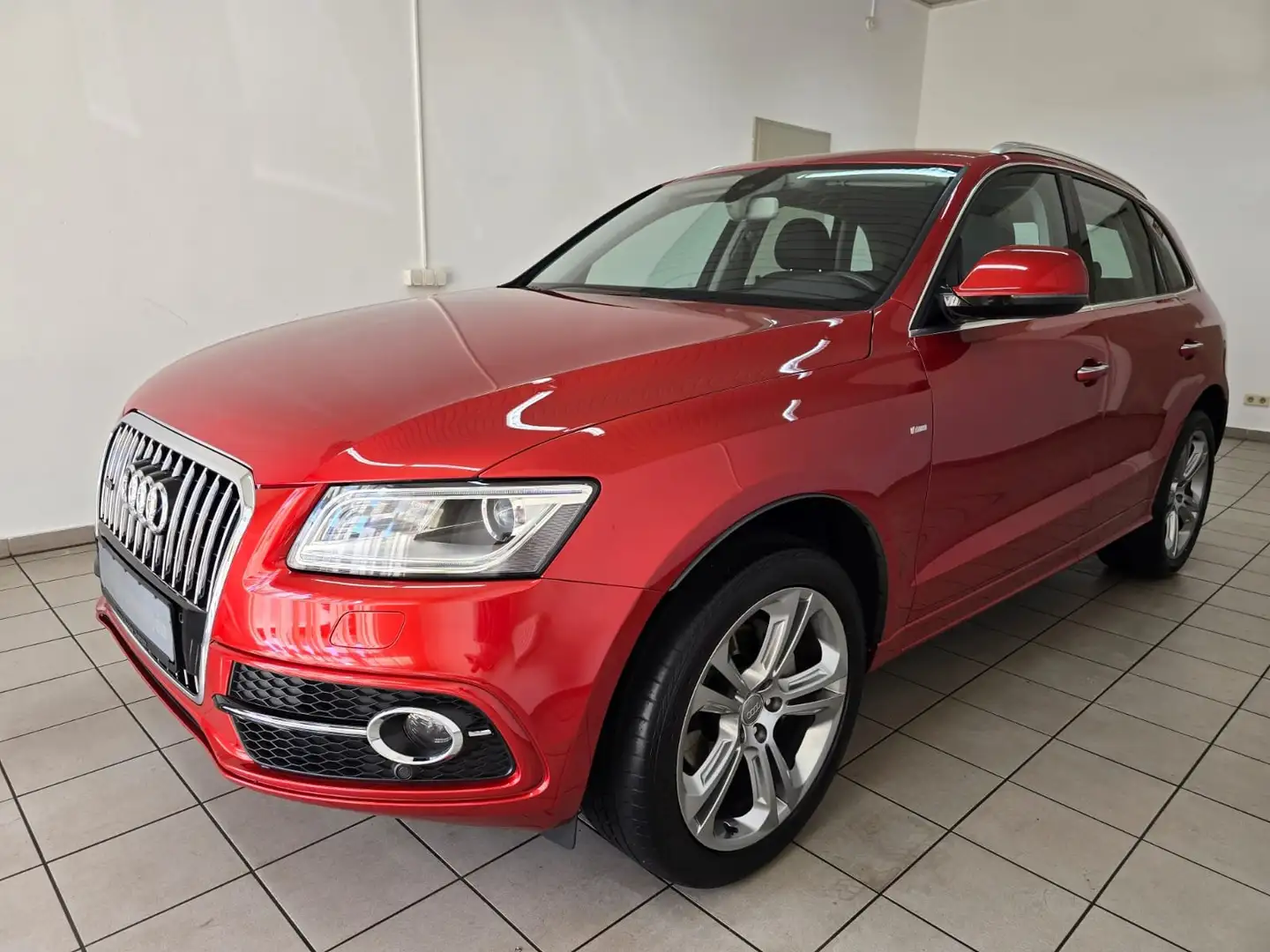 Audi Q5 2.0 TFSI qu. S Line Xenon Navi+ ACC 20" Rot - 1
