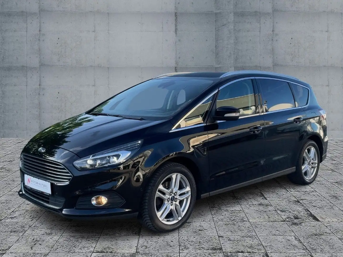 Ford S-Max 1.5 EcoBoost TITANIUM LED+NAV+SHZ+RFK+18" Schwarz - 2
