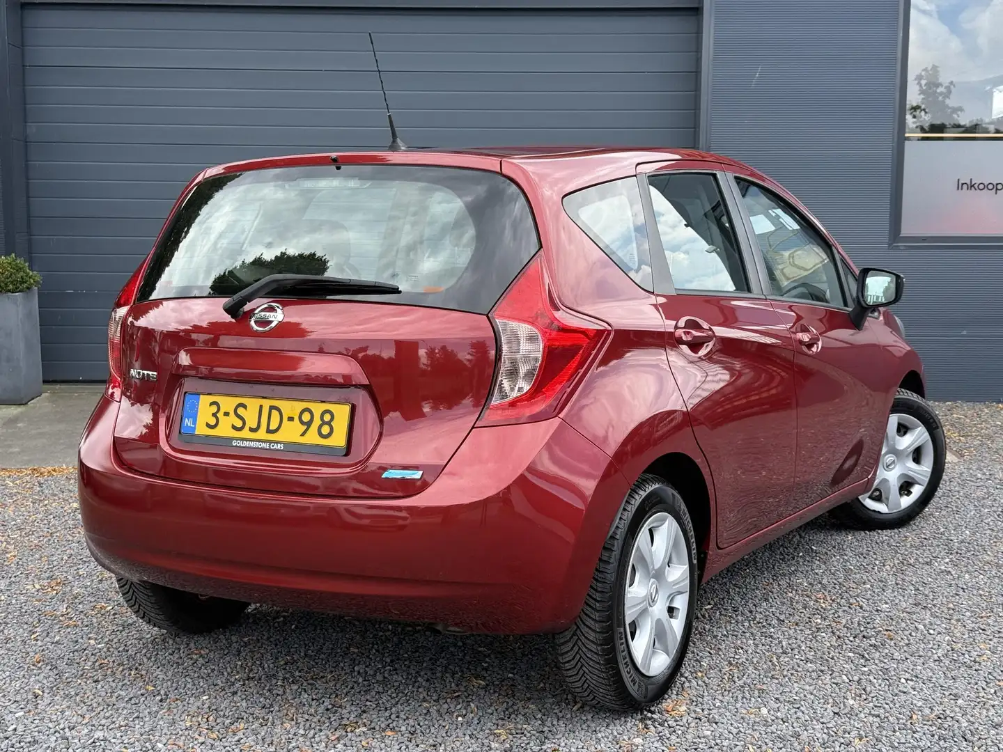 Nissan Note 1.2 Acenta 1e Eigenaar,Airco,Cruise,Zeer Zuinig,We Rood - 2
