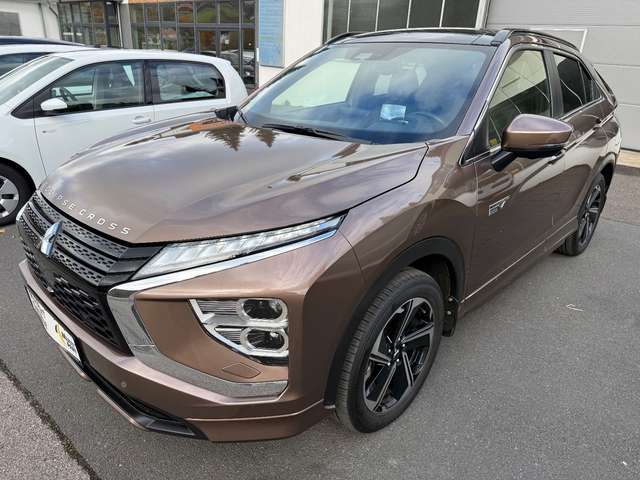 Imagine Mitsubishi Eclipse Cross Top Hybrid 4WD LED PANO ACC 360°
