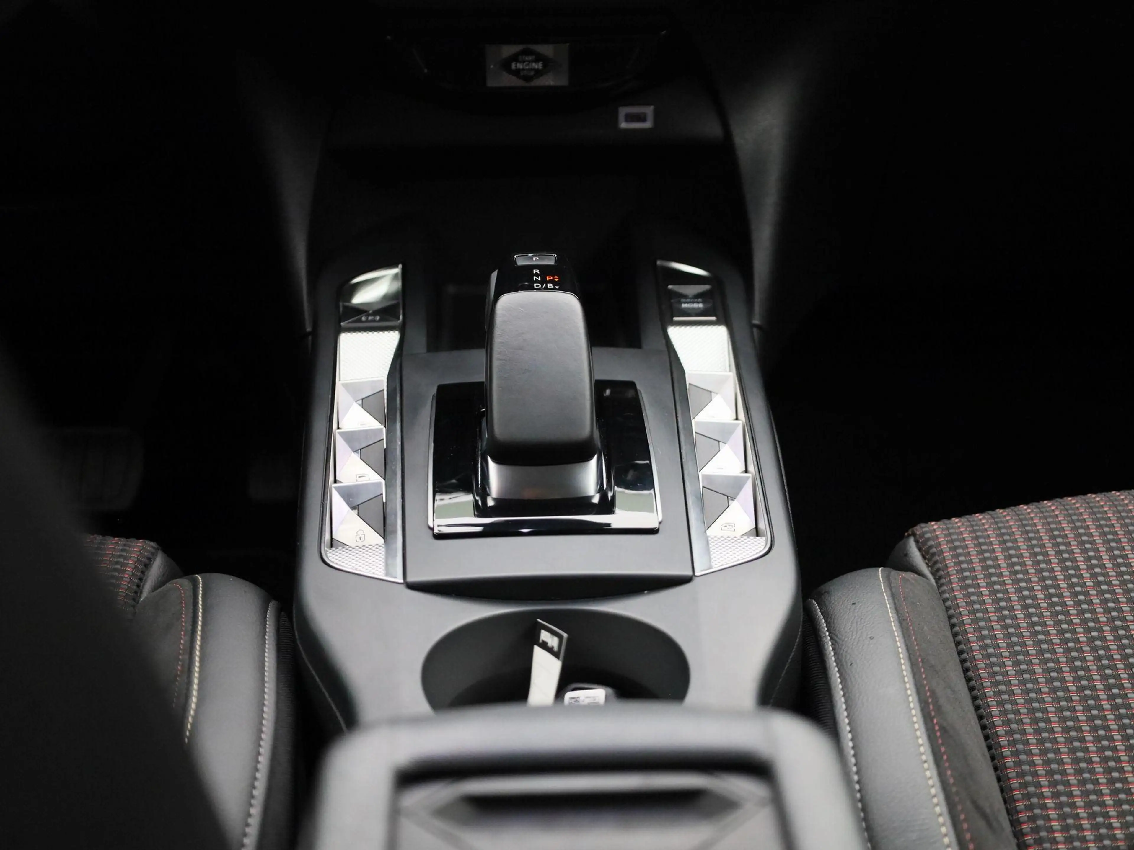 DS Automobiles DS 3 Crossback E-Tense PERFORMANCE Line + | Head-up Display | Ach — photo 10