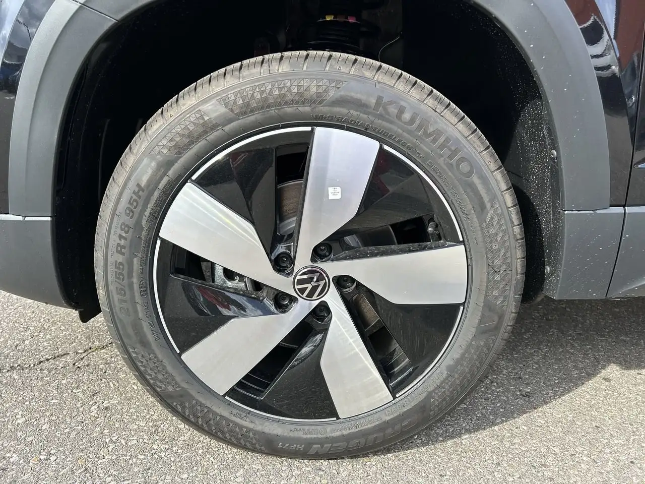 Volkswagen Taos снимка Volkswagen Taos