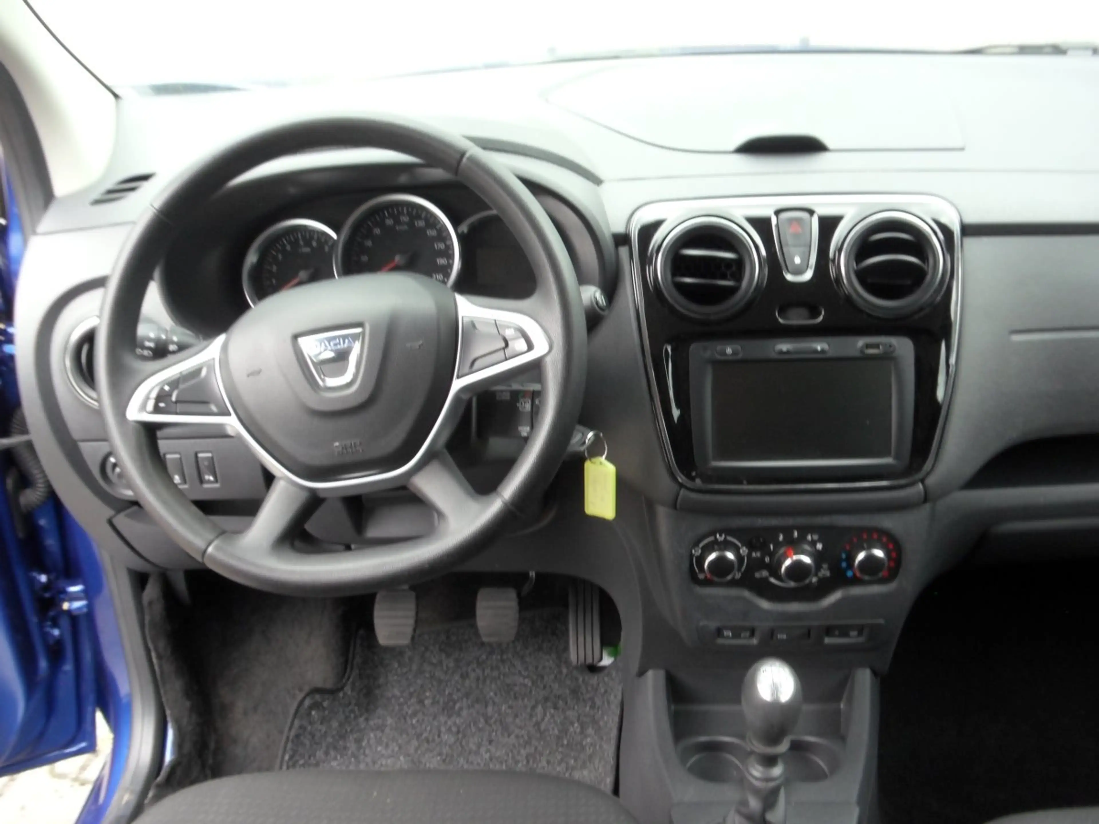 Dacia Lodgy 1.3 TCe 100 EU6d-T Comfort 7-Sitzer — photo 6