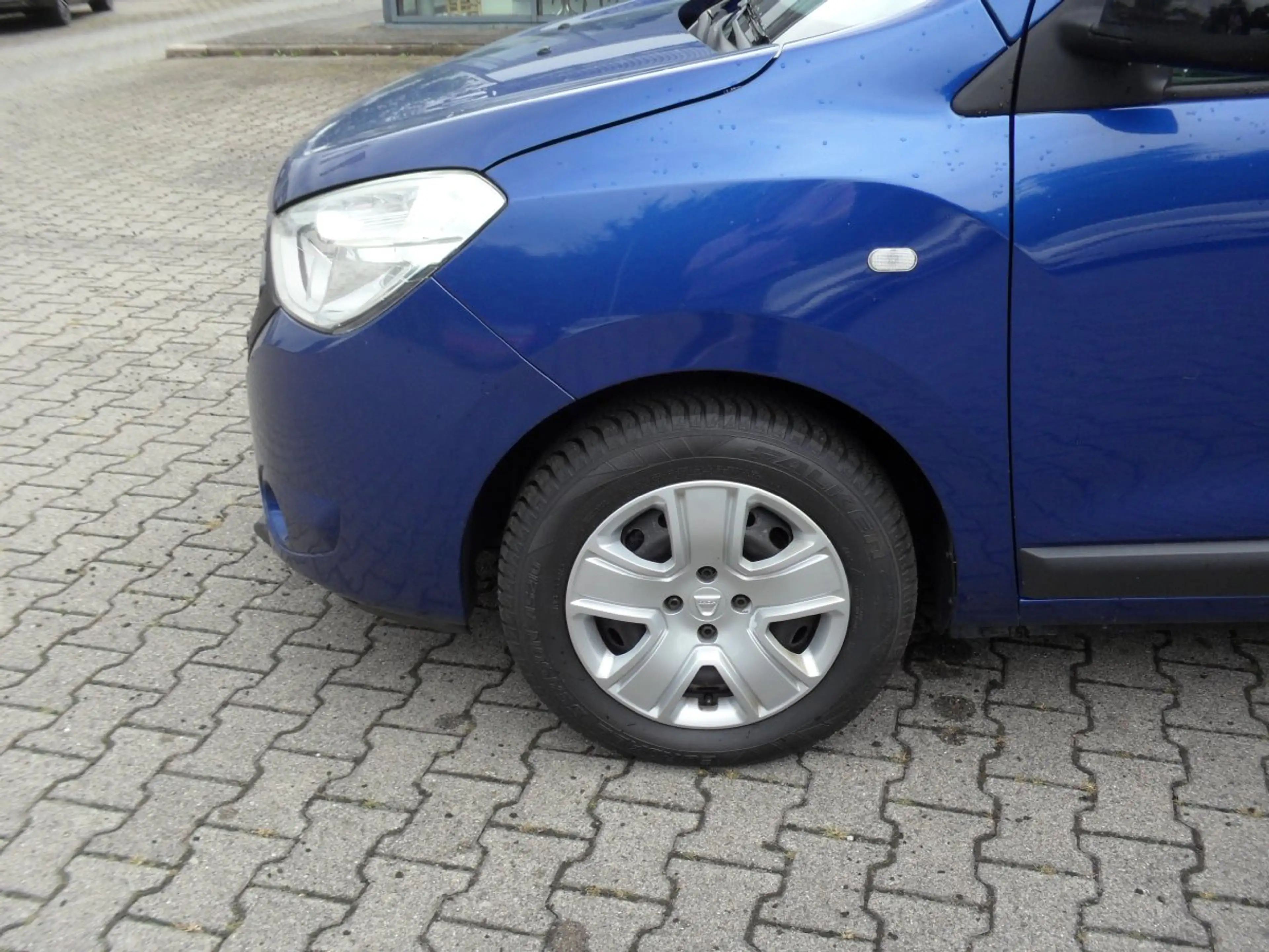 Dacia Lodgy 1.3 TCe 100 EU6d-T Comfort 7-Sitzer — photo 3