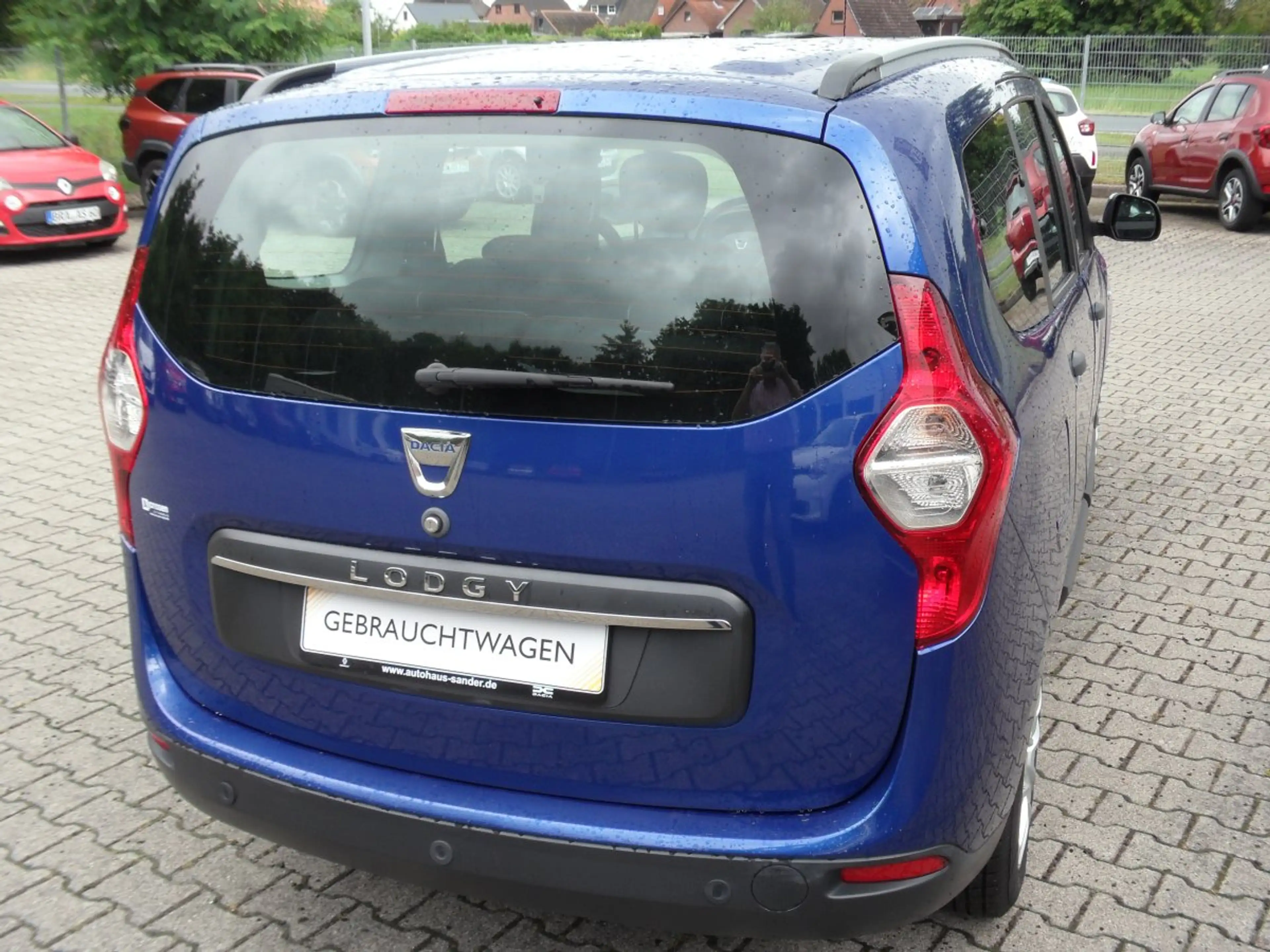 Dacia Lodgy 1.3 TCe 100 EU6d-T Comfort 7-Sitzer — photo 2