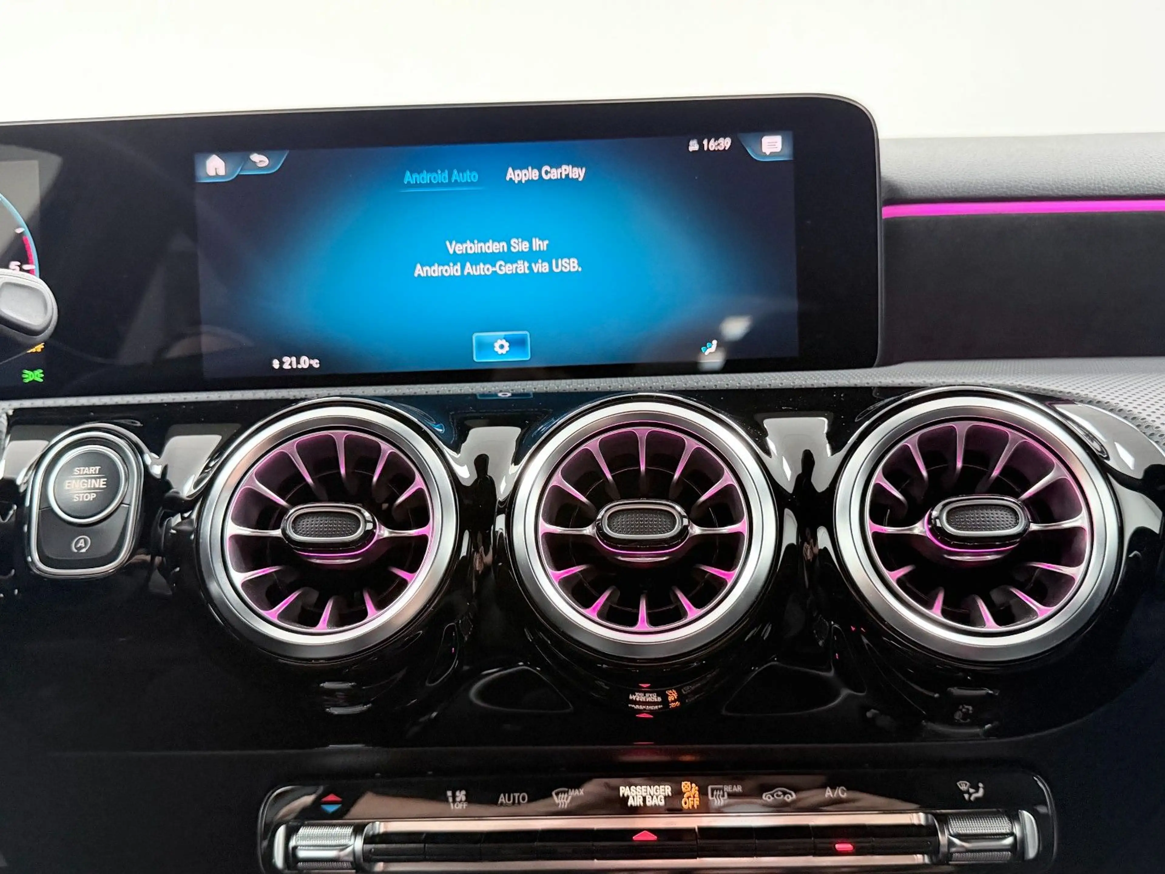 Mercedes-Benz A 220 d 4Matic AMG LINE.NAVI.LED.KAM.EURO6 — photo 13