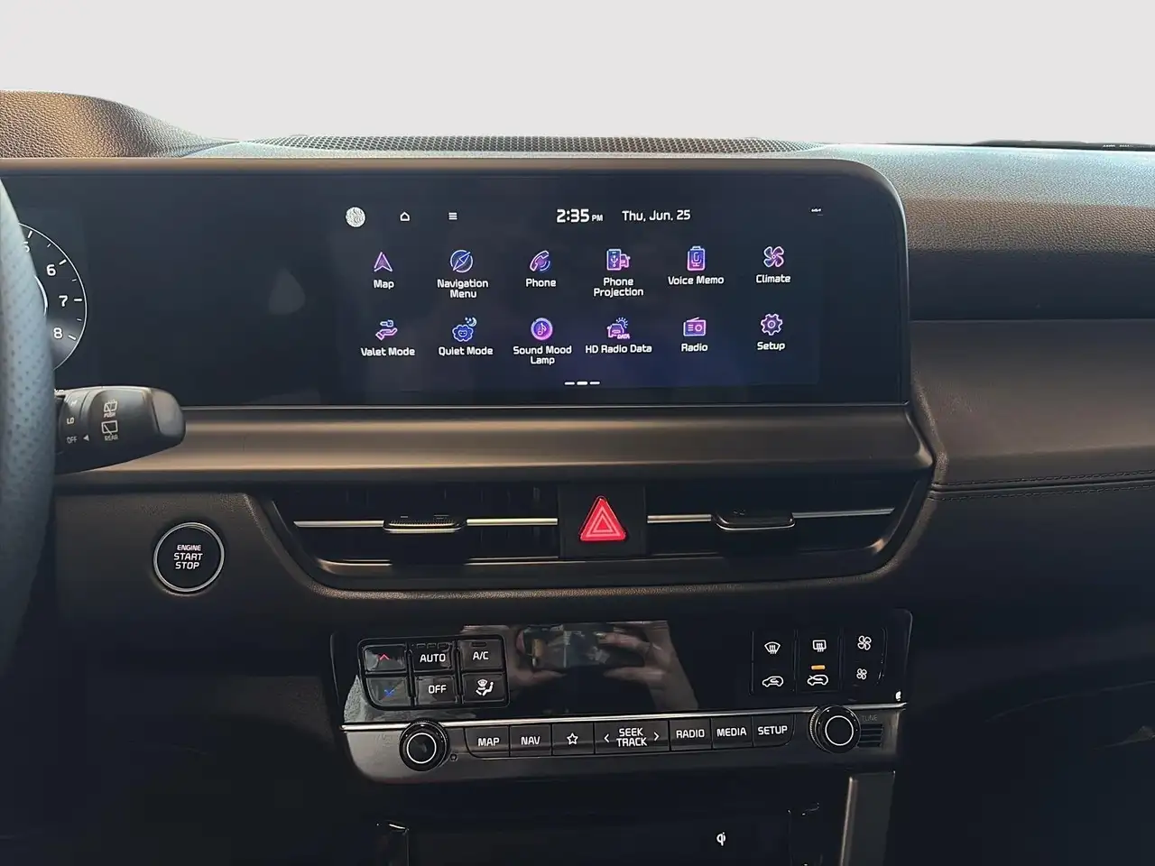 Kia Seltos снимка Kia Seltos