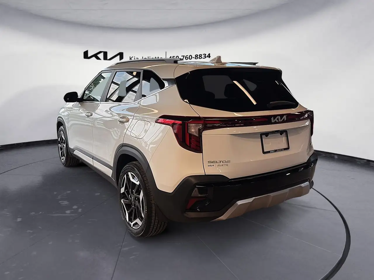 Kia Seltos снимка Kia Seltos