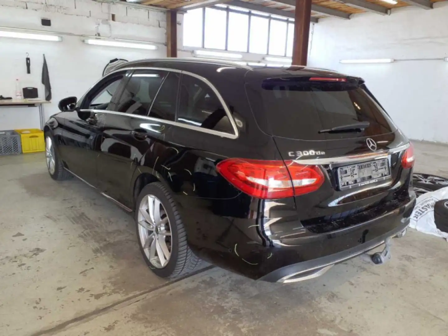 Mercedes-Benz C 300 T de Avantgarde AHK R.Cam SHZ Tempomat PDC Schwarz - 2