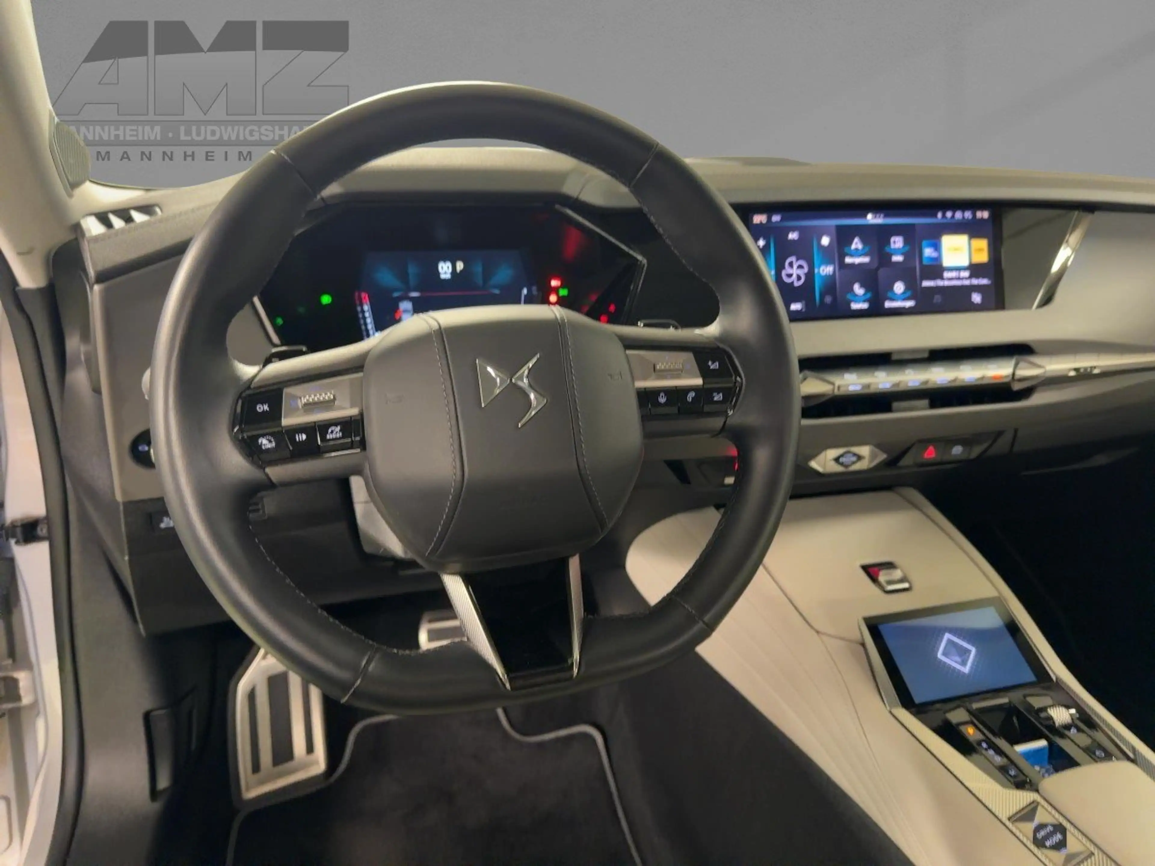 DS Automobiles DS 4 4 1.2 PureTech 130 S&S Esprit de Voyage SHZ+Kam. — photo 12