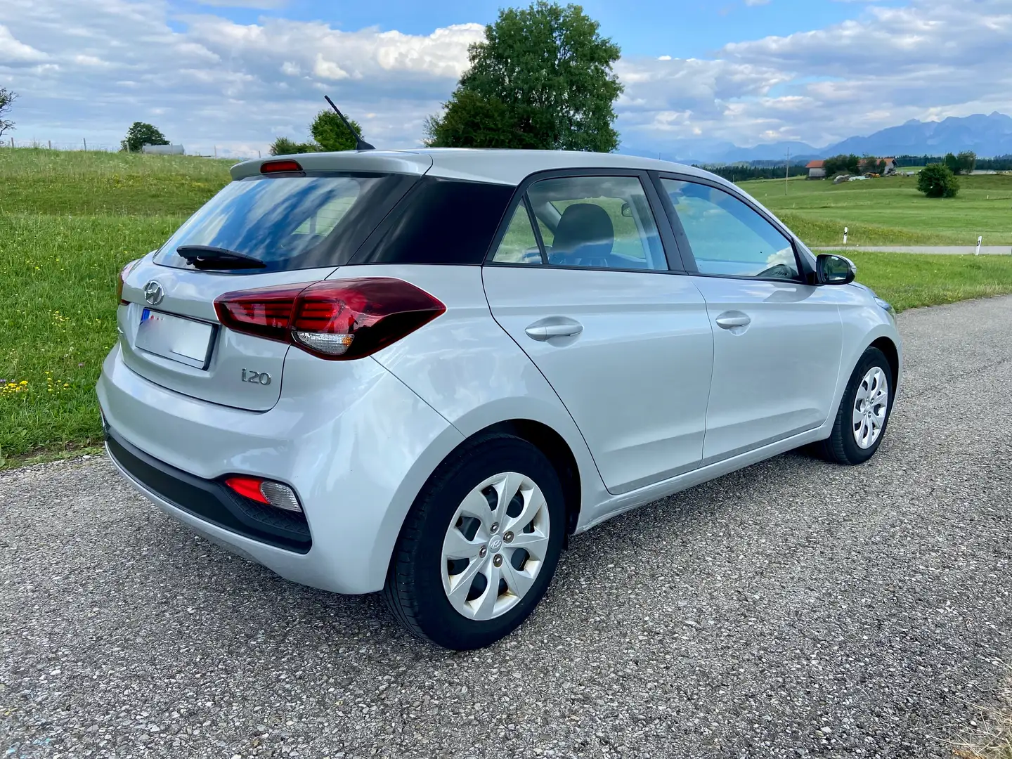 Hyundai i20 Select Klima Silber - 1