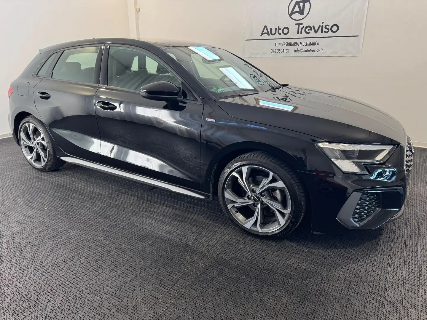 Audi A3 A3 SPB 35 TFSI S line edition FARI MATRIX Noir - 2