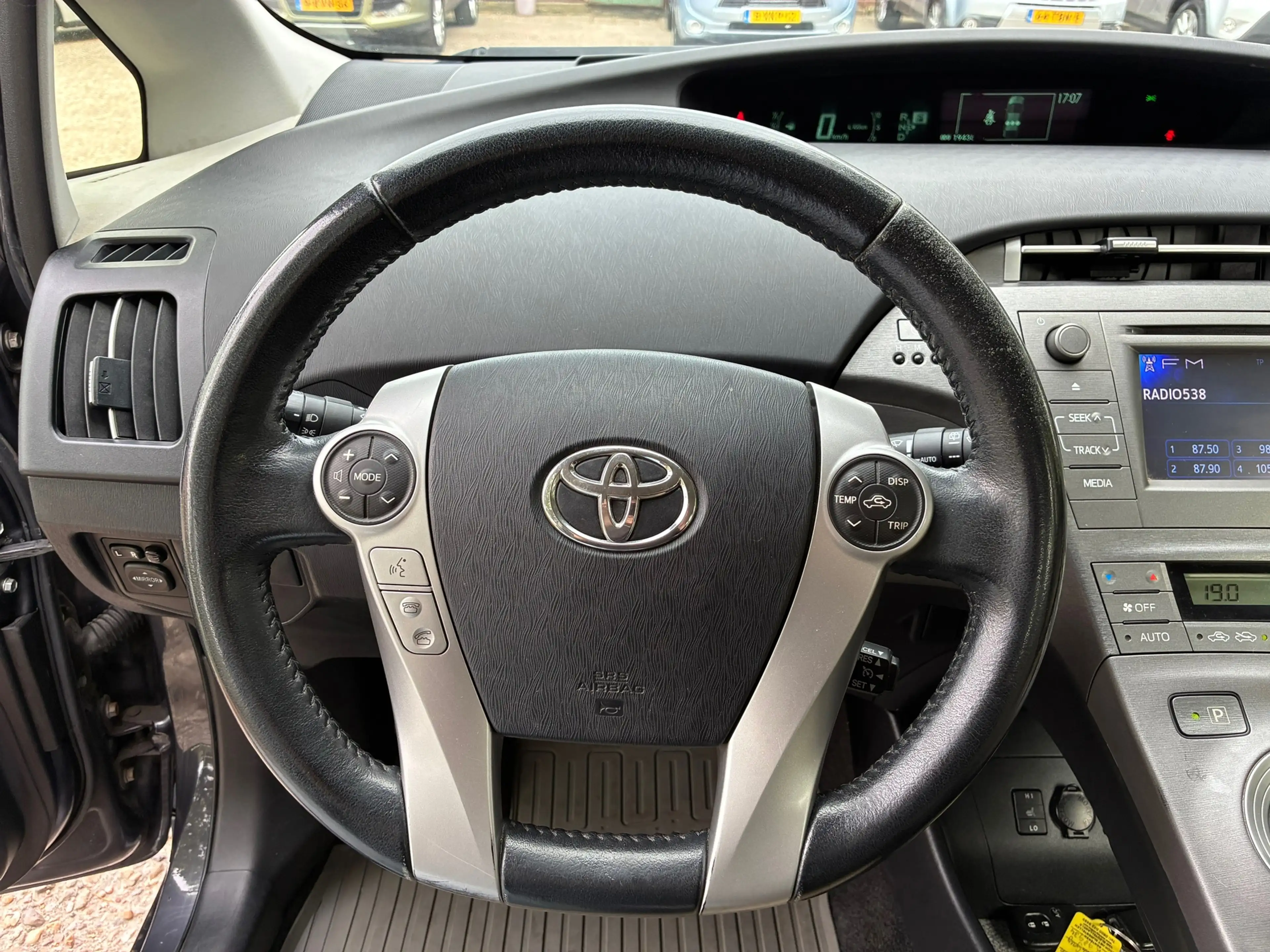 Toyota Prius 1.8 Plug-in Dynamic Business | 1e Eigenaar + Achte — photo 17