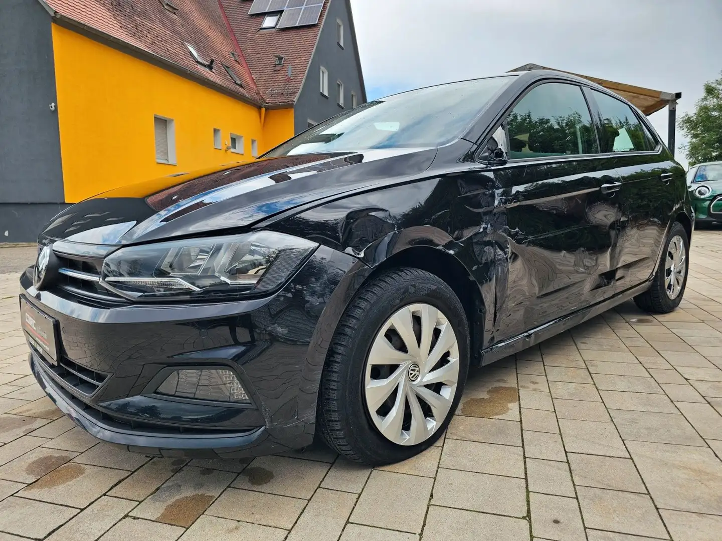 Volkswagen Polo VI Comfortline Schwarz - 2