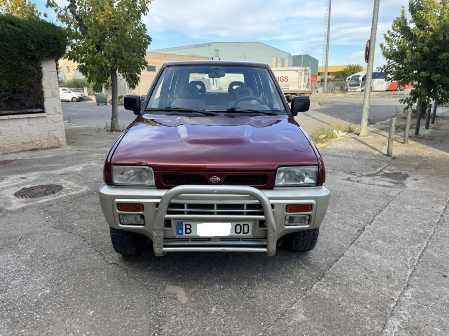 Nissan Terrano 2.7 LX D Turbo Violett - 1