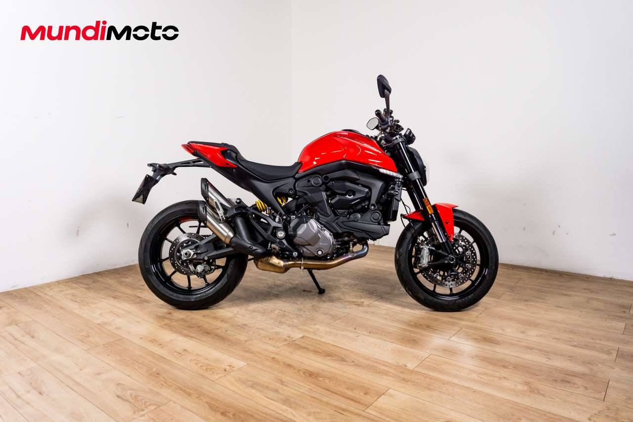 Ducati Monster 937